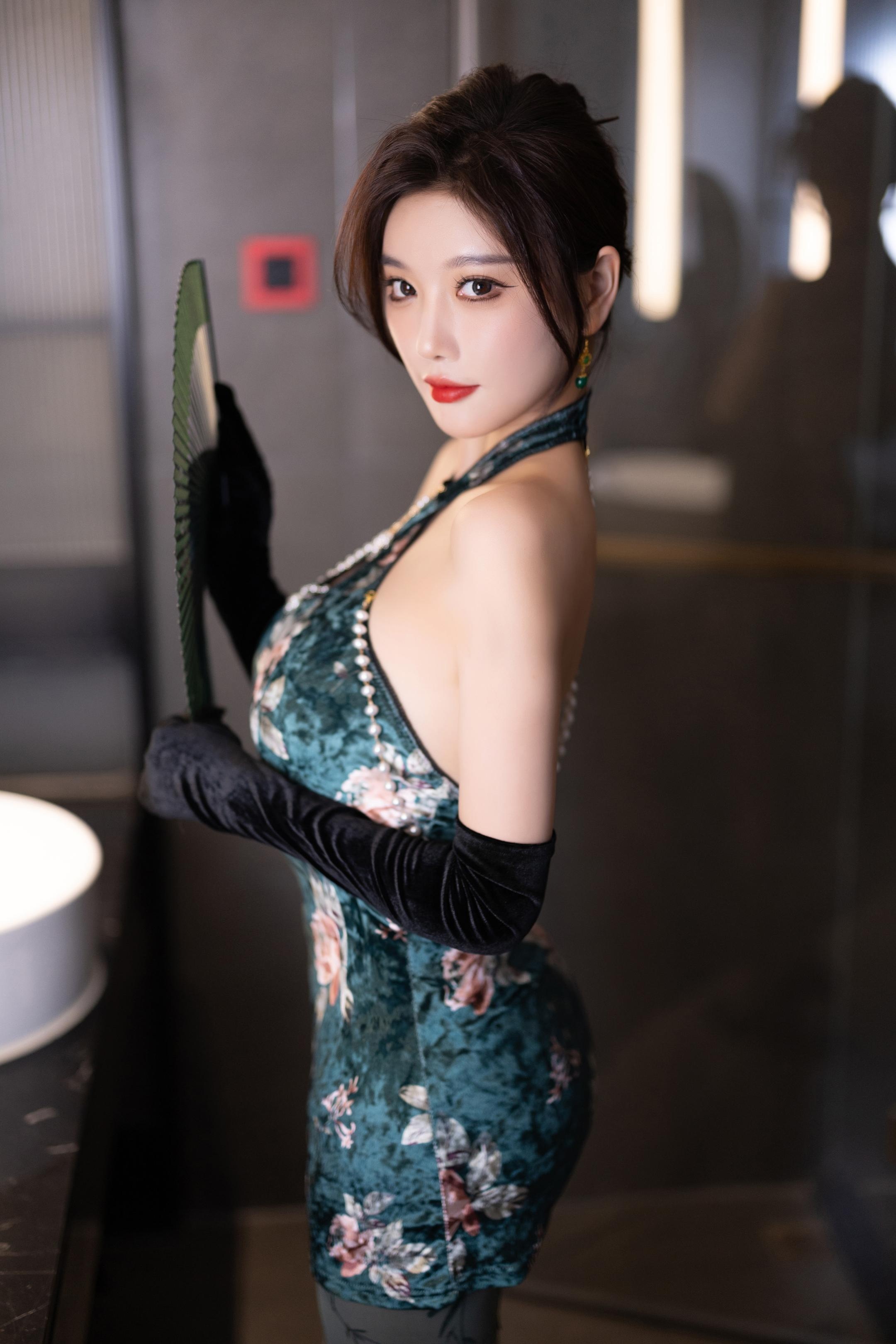 Ảnh] 杨晨晨Yome - Nội Y Xanh Của Xiu Nhân: Tạo Hình Chủ Đề Nội Y Xanh, Tôn Vinh Đường Cong Thanh Lịch Và Chất Liệu Tinh Tế, Chụp Ảnh Trong Không Gian Ấm Cúng, Thể Hiện Vẻ Đẹp Gợi Cảm Trưởng Thành 103P