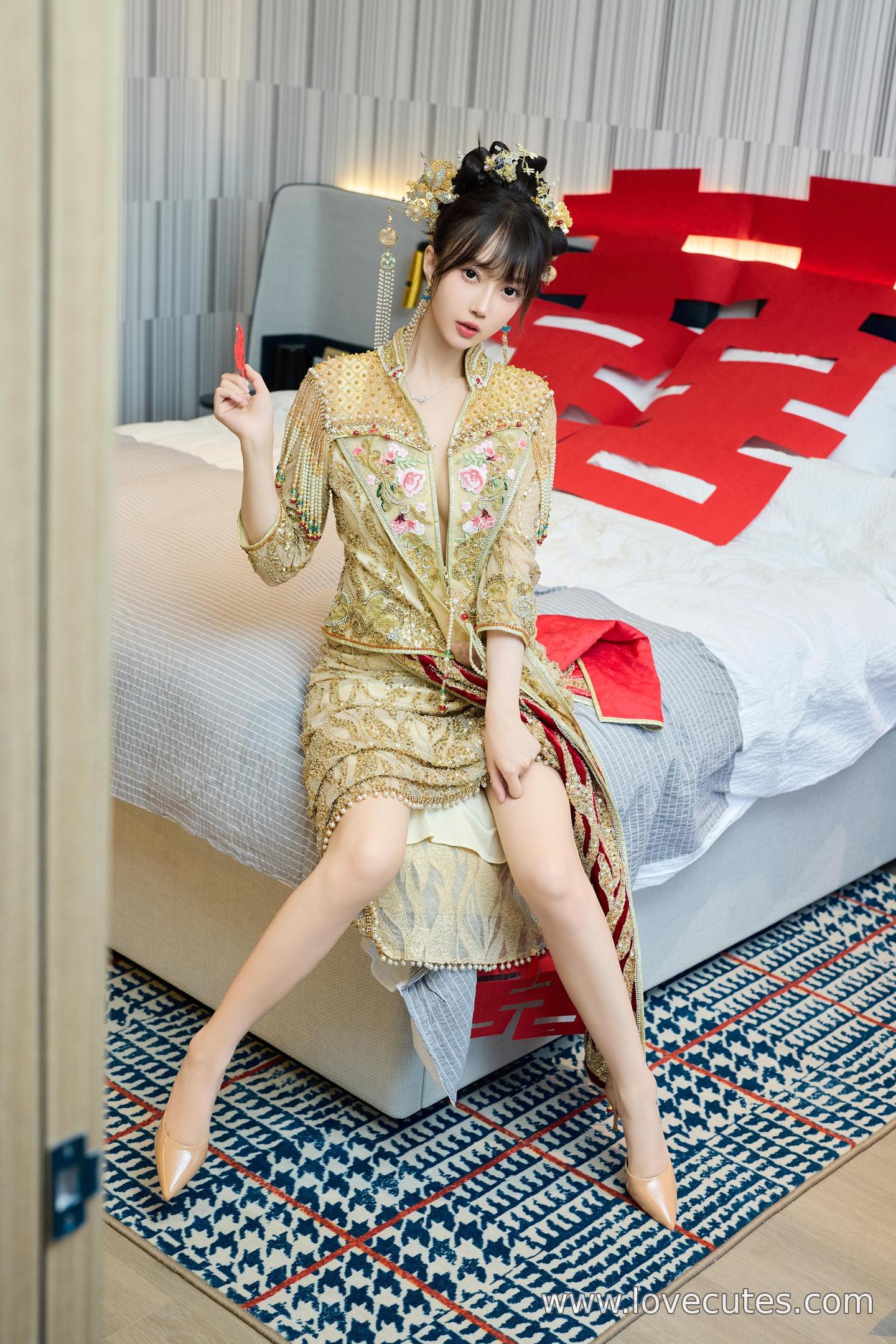 Ảnh] 玥儿玥er - Bộ ảnh sexy với trang phục cưới truyền thống: Kết hợp giữa áo dài cô dâu và vẻ đẹp mềm mại, thể hiện nét quyến rũ phương Đông 84P