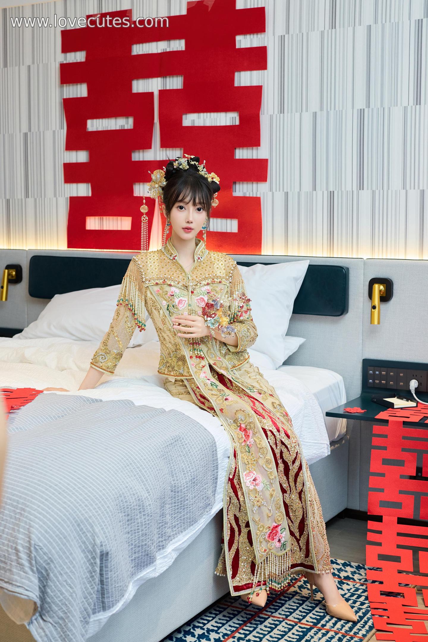 Ảnh] 玥儿玥er - Bộ ảnh sexy với trang phục cưới truyền thống: Kết hợp giữa áo dài cô dâu và vẻ đẹp mềm mại, thể hiện nét quyến rũ phương Đông 84P