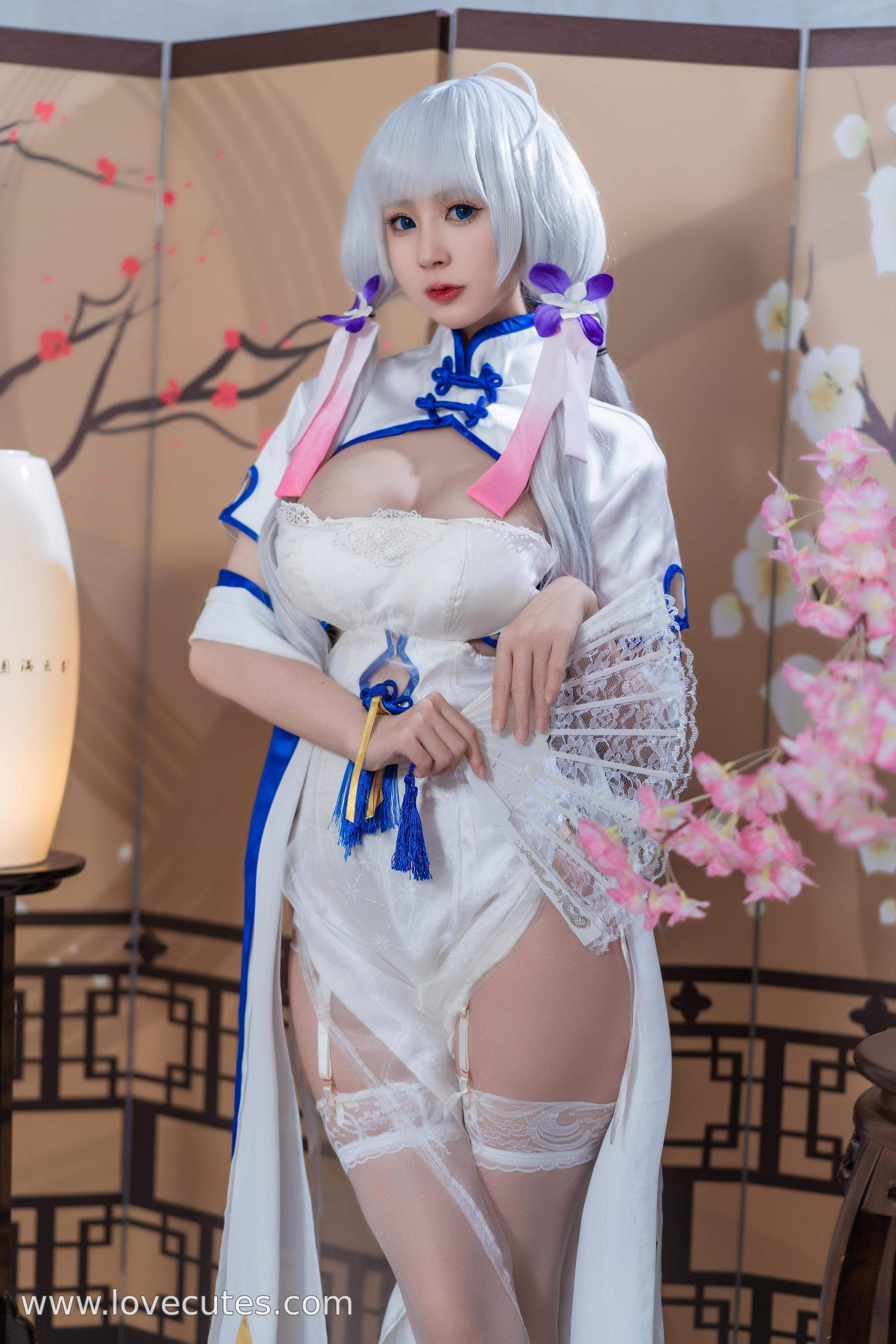 '[cosplay] Tây Viên Tự Nam Ca - Hình tượng 'Quang Huỳnh' trong tà áo dài: Sự hòa quyện giữa áo dài phương Đông và nhân vật hạm đội, thể hiện vẻ đẹp thanh lịch và quyến rũ 24P'