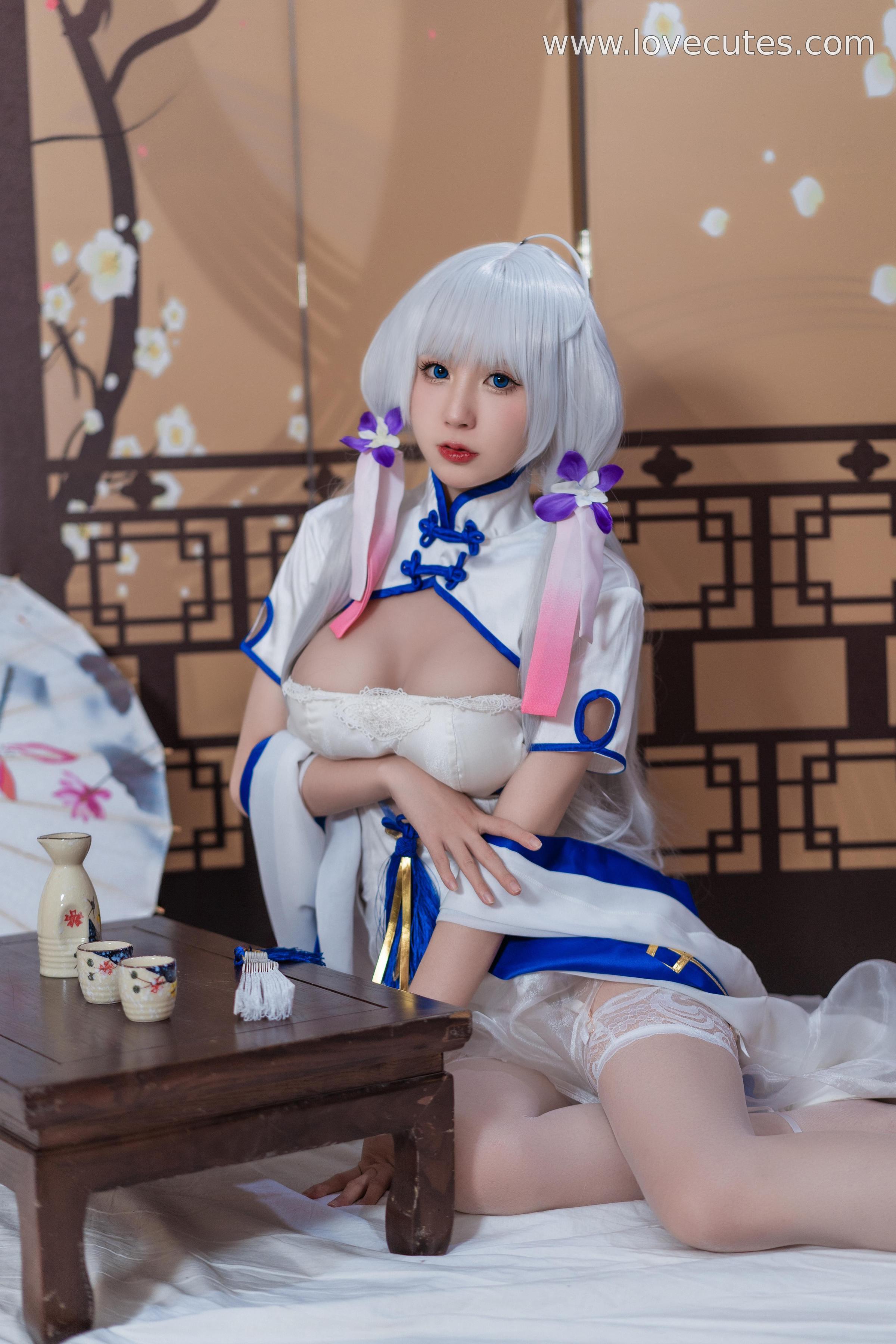 '[cosplay] Tây Viên Tự Nam Ca - Hình tượng 'Quang Huỳnh' trong tà áo dài: Sự hòa quyện giữa áo dài phương Đông và nhân vật hạm đội, thể hiện vẻ đẹp thanh lịch và quyến rũ 24P'