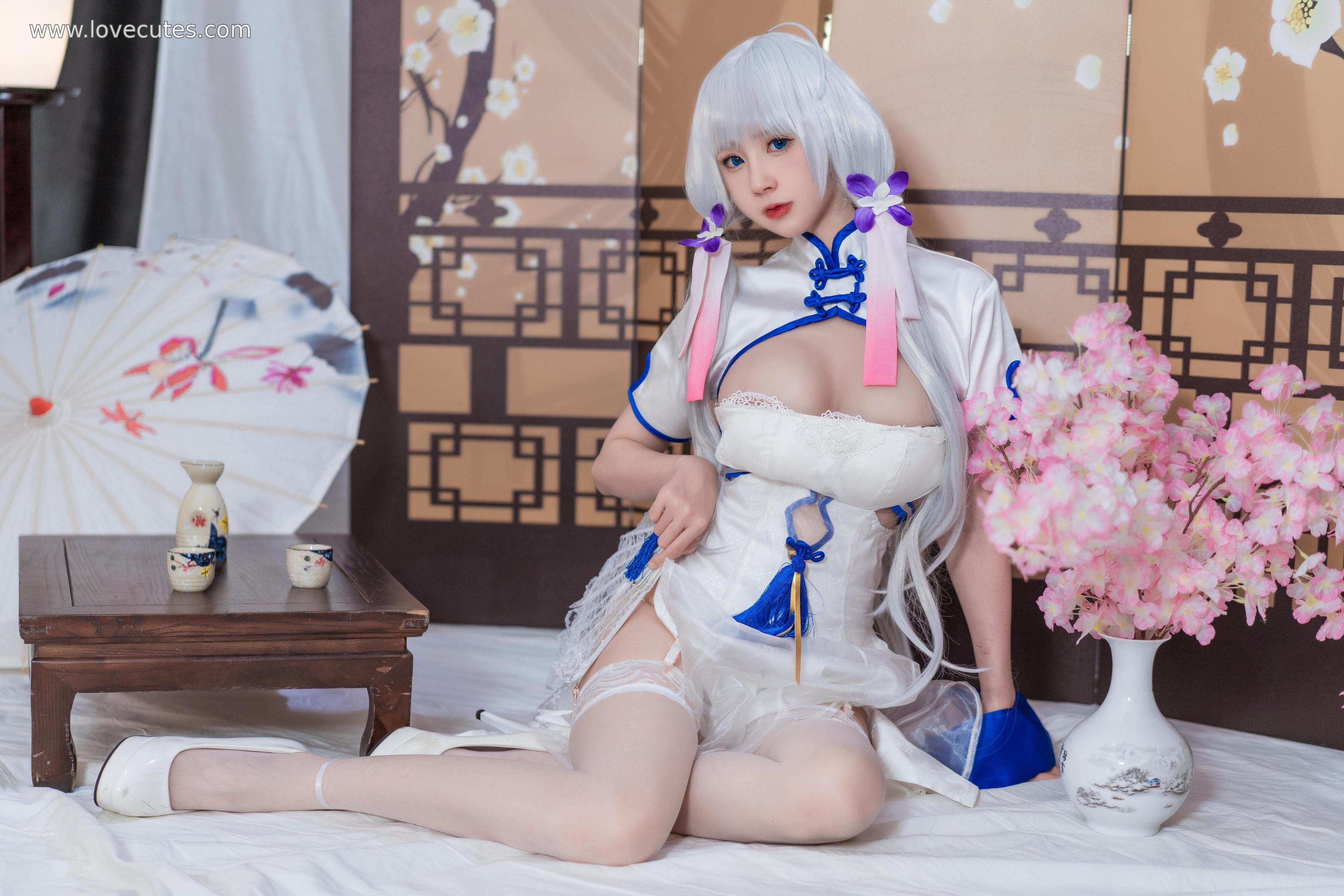 '[cosplay] Tây Viên Tự Nam Ca - Hình tượng 'Quang Huỳnh' trong tà áo dài: Sự hòa quyện giữa áo dài phương Đông và nhân vật hạm đội, thể hiện vẻ đẹp thanh lịch và quyến rũ 24P'