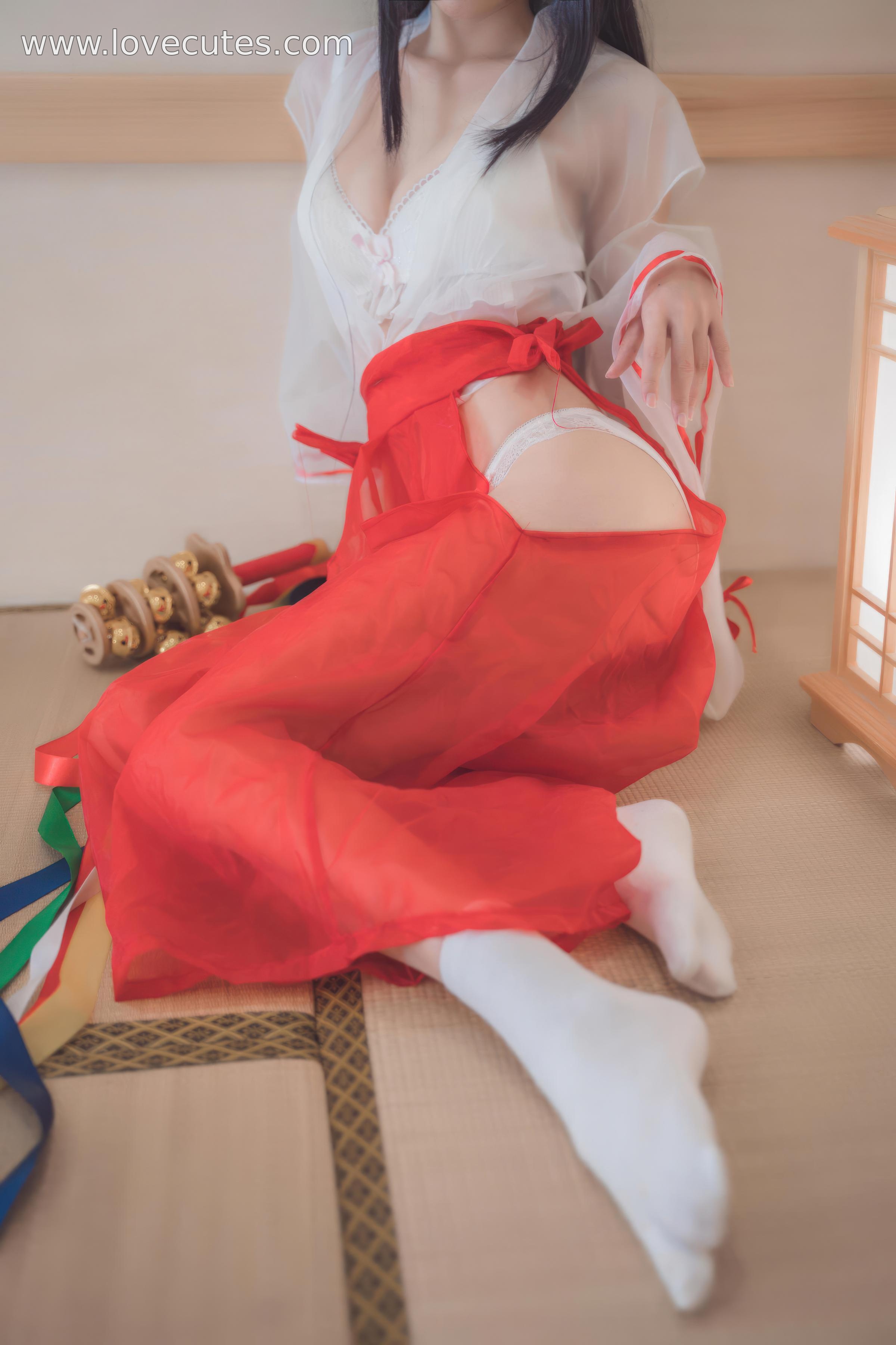 costume hóa trang] Tây Viên Tự Nam Ca - Chủ đề COS Nữ Thần Trong Suốt: Kết Hợp Trang Phục Nữ Thần Mỏng Manh Với Chất Liệu Trong Suốt, Tạo Nên Hiệu Ứng Thị Giác Dịu Dàng Và Huyền Bí Trong Phong Cách Đền Nhật Bản 30P