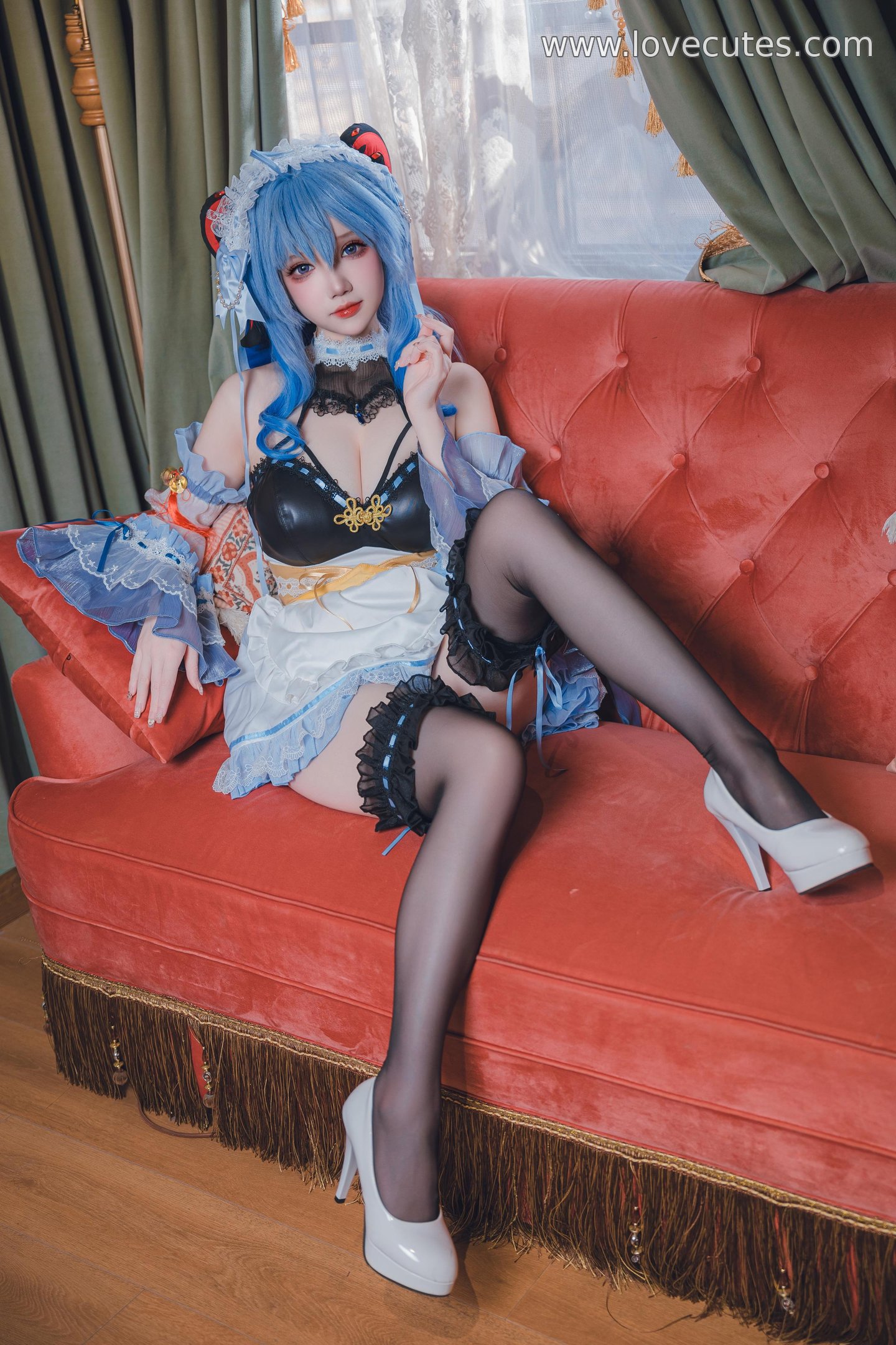 costume] Tuyết Tình Astra - Người Hầu Ganyu: Tái Hiện Phong Cách Nữ Hầu Đen, Sự Kết Hợp Giữa Dịu Dàng và Gợi Cảm 31P1V