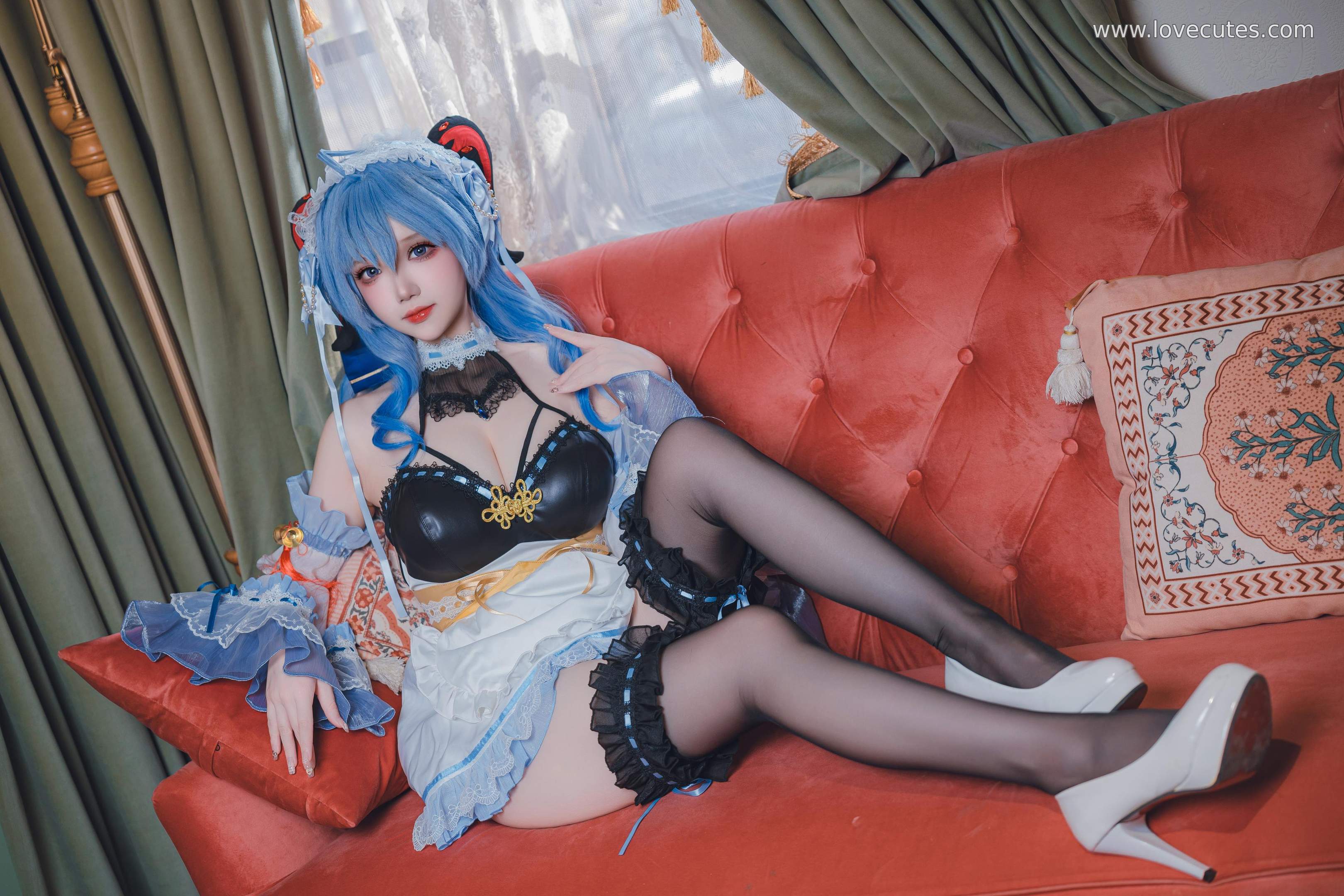 costume] Tuyết Tình Astra - Người Hầu Ganyu: Tái Hiện Phong Cách Nữ Hầu Đen, Sự Kết Hợp Giữa Dịu Dàng và Gợi Cảm 31P1V
