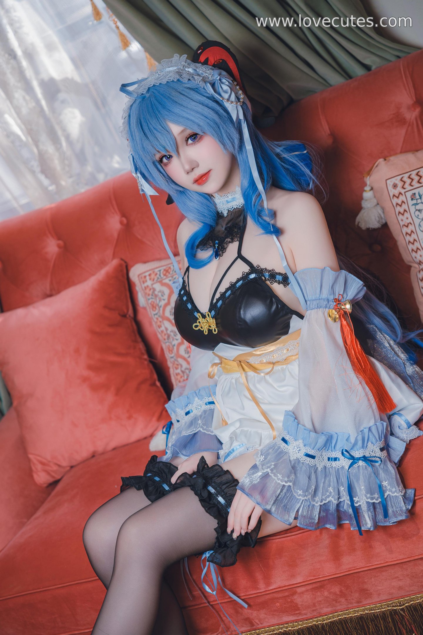 costume] Tuyết Tình Astra - Người Hầu Ganyu: Tái Hiện Phong Cách Nữ Hầu Đen, Sự Kết Hợp Giữa Dịu Dàng và Gợi Cảm 31P1V
