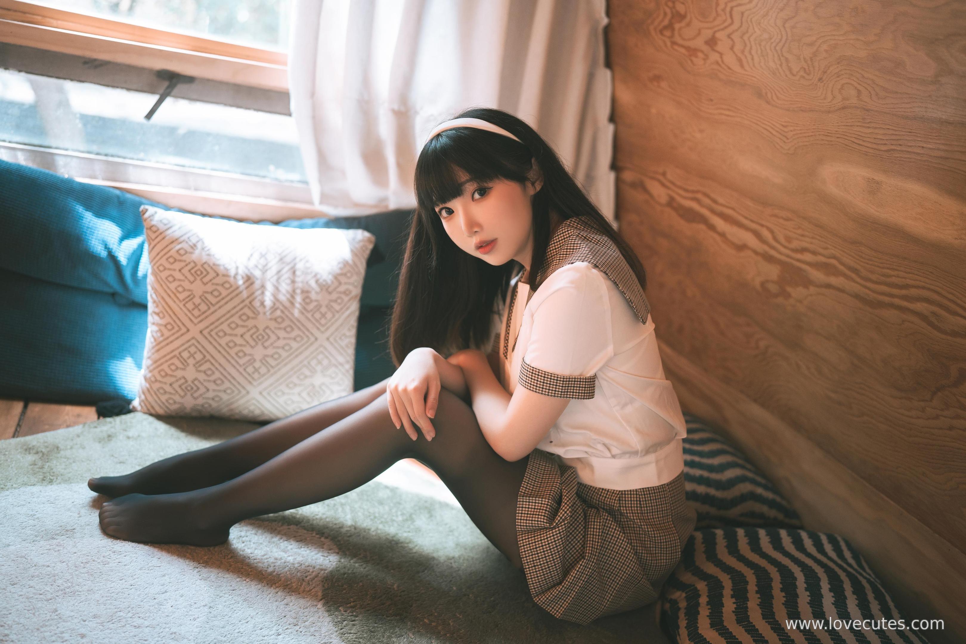 '[cosplay] Mặt Bánh Tiên Nữ - Cosplay Đen Tất Cắm Trại JK: Cô Gái JK Gợi Cảm Thực Tế, Đồng Phục Đen Tất Cắm Trại, Váy Rách, Mông Nâng, Mở Đường, Kích Thích Tối Đa 40P'