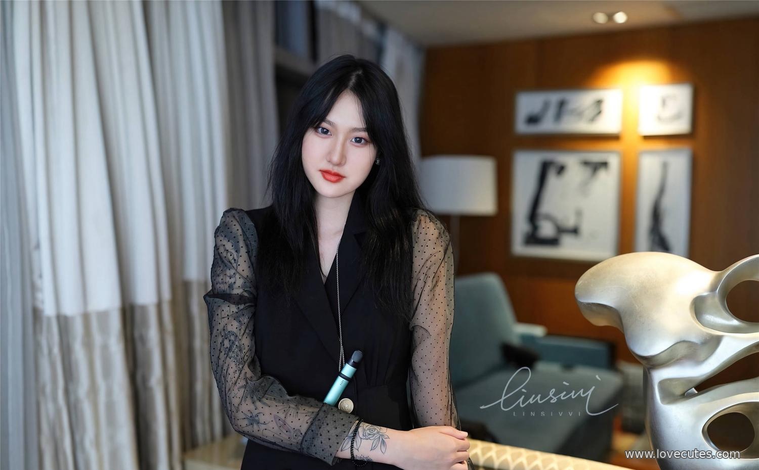 [模特] 鹿鹿 - 尤果网超级女神私拍合集：高人气模特的私房主题呈现 氛围感与身材线条并重 147P1V