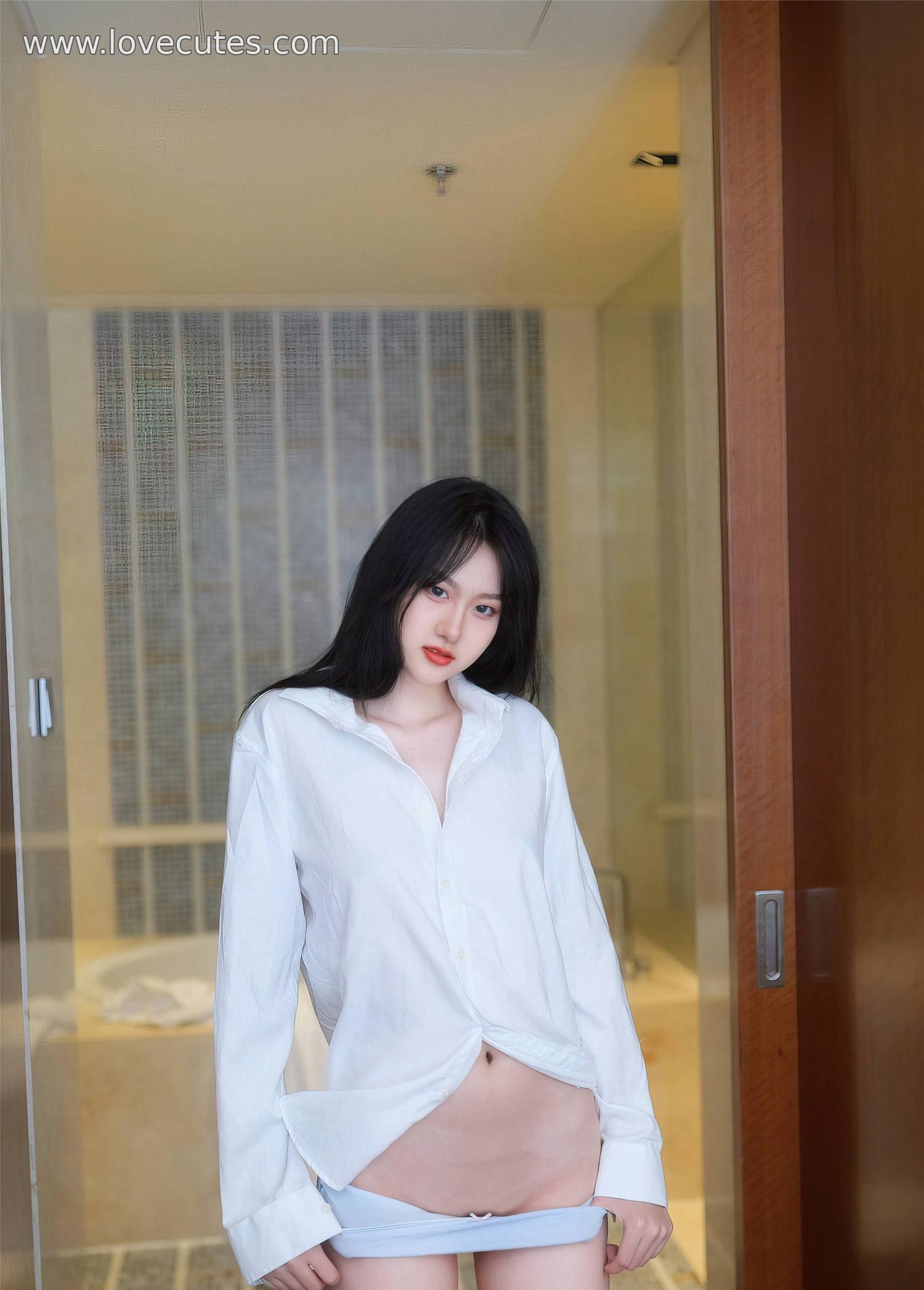 [模特] 鹿鹿 - 尤果网超级女神私拍合集：高人气模特的私房主题呈现 氛围感与身材线条并重 147P1V