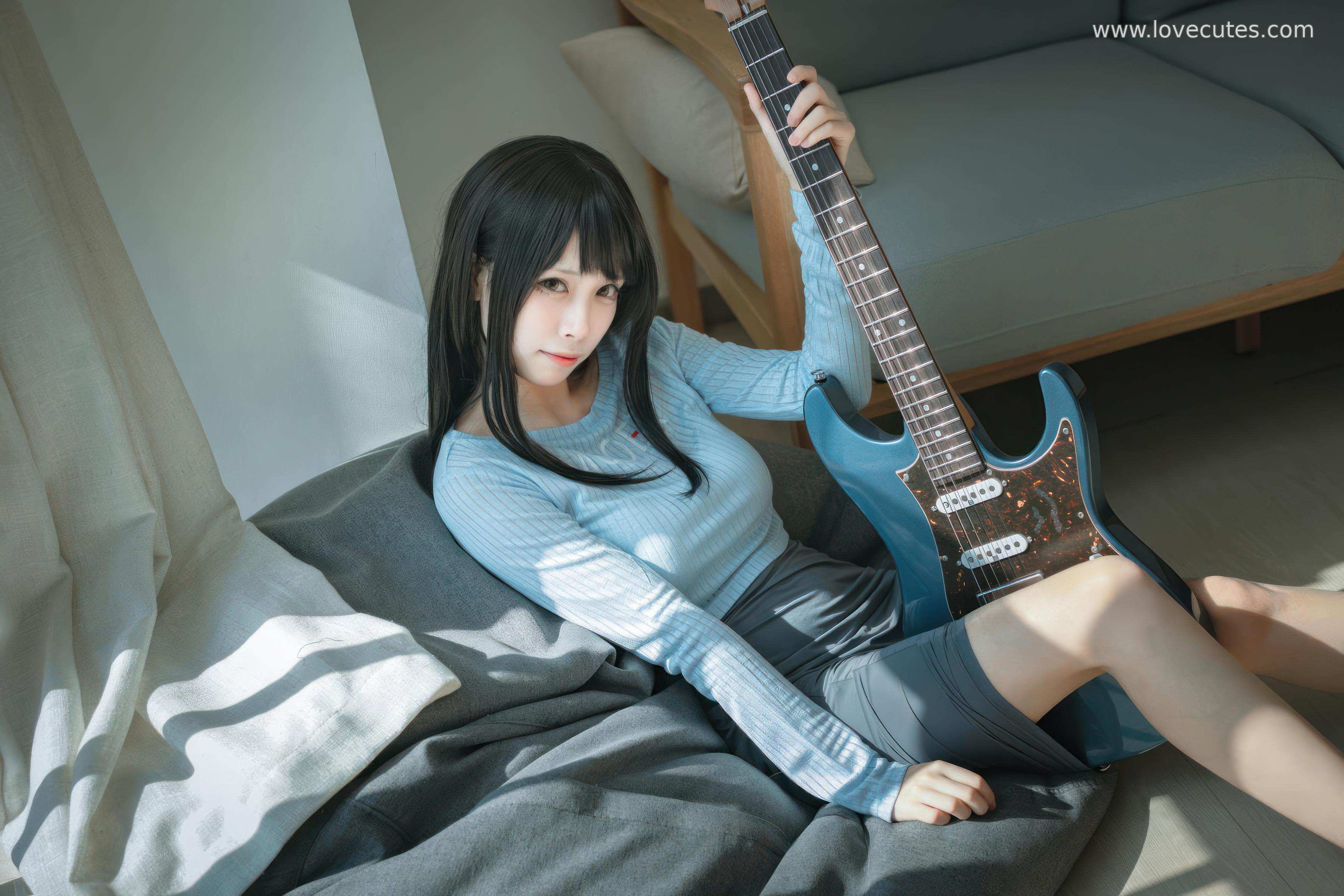 【コスプレ】三無人型 - 吉他妹妹：オリジナルギター少女スタイル再現 音楽テーマとステージ感の融合 自然な雰囲気でのキャラクター表情と青春感の表現 24P