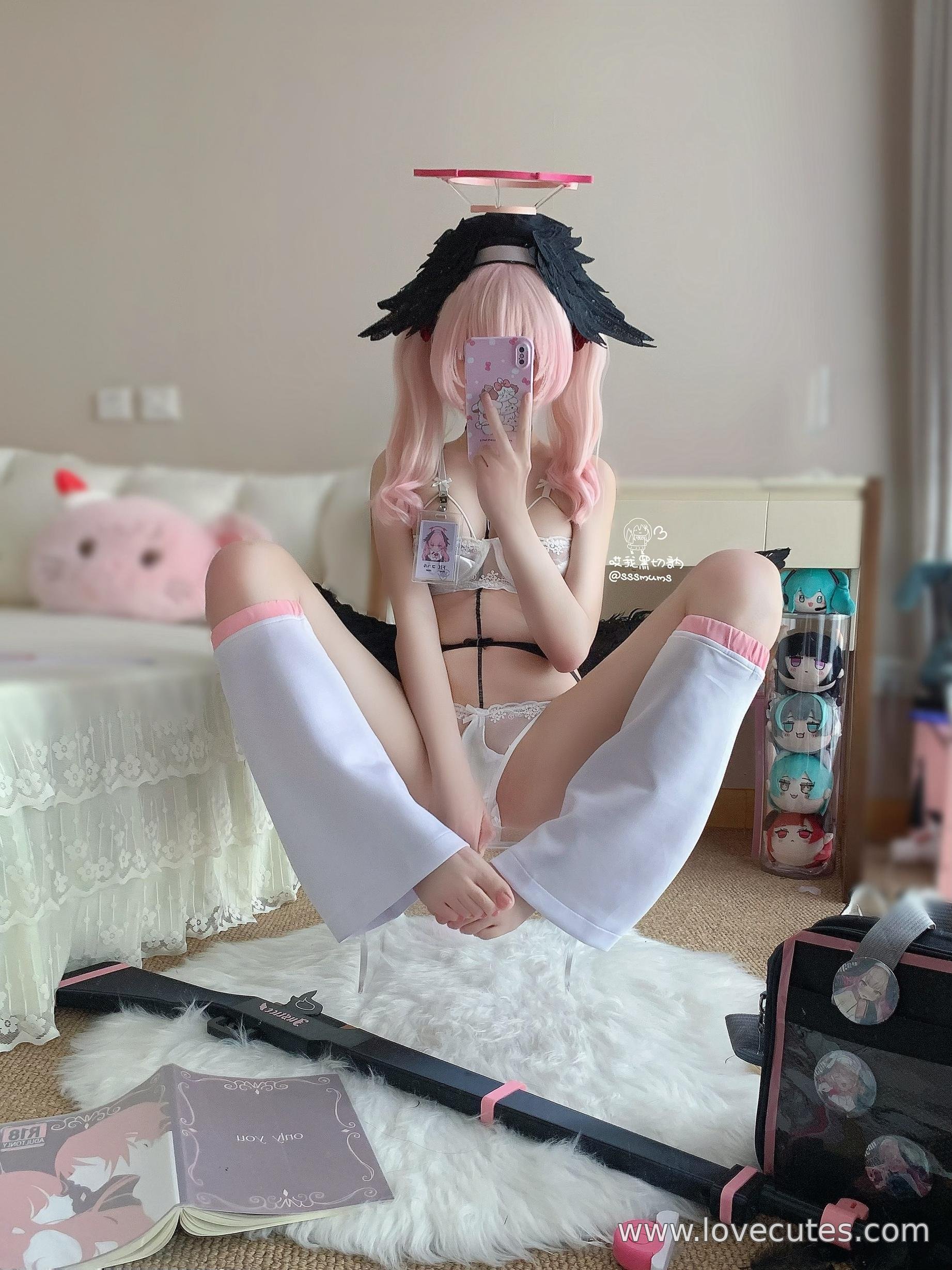 [cosplay] 哎我黑切呐 - 下江小春：蔚蓝档案角色制服造型还原 校园JK风格与人物气质呈现 简洁场景突出角色氛围与神态 含46P3V