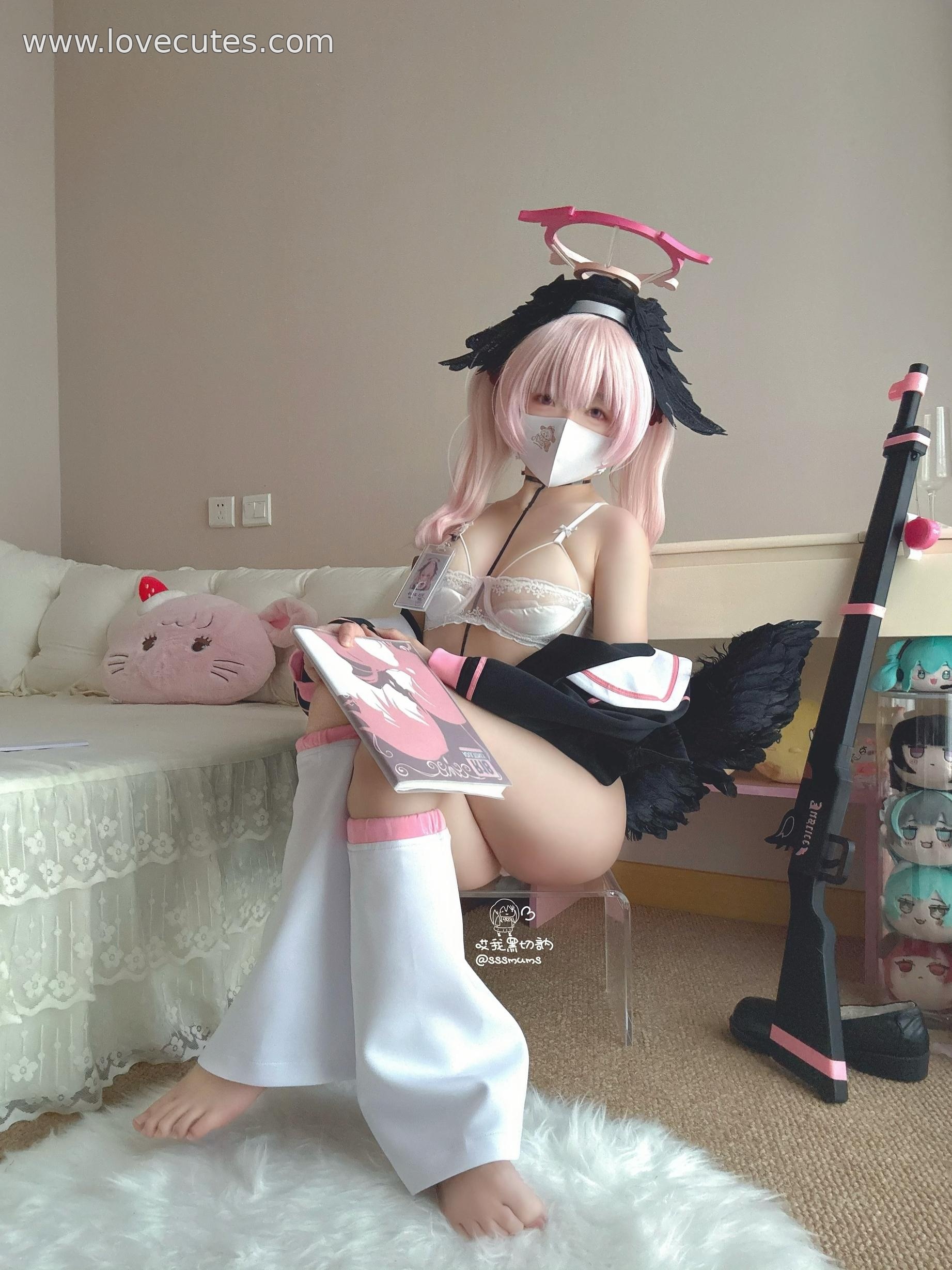 [cosplay] 哎我黑切呐 - 下江小春：蔚蓝档案角色制服造型还原 校园JK风格与人物气质呈现 简洁场景突出角色氛围与神态 含46P3V