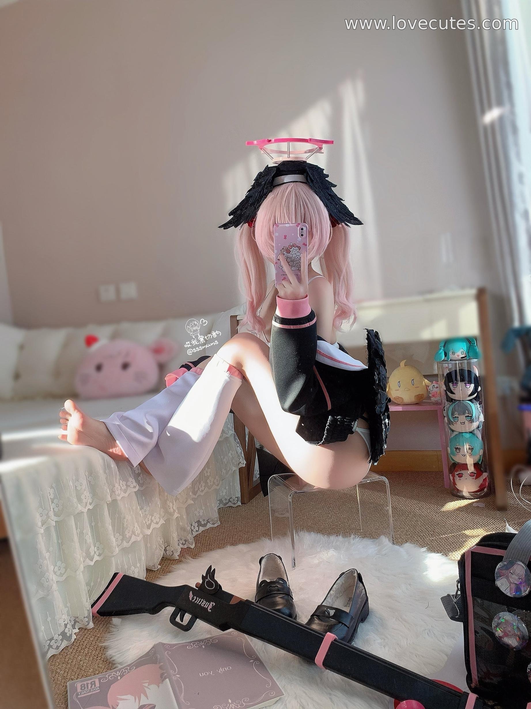 [cosplay] 哎我黑切呐 - 下江小春：蔚蓝档案角色制服造型还原 校园JK风格与人物气质呈现 简洁场景突出角色氛围与神态 含46P3V