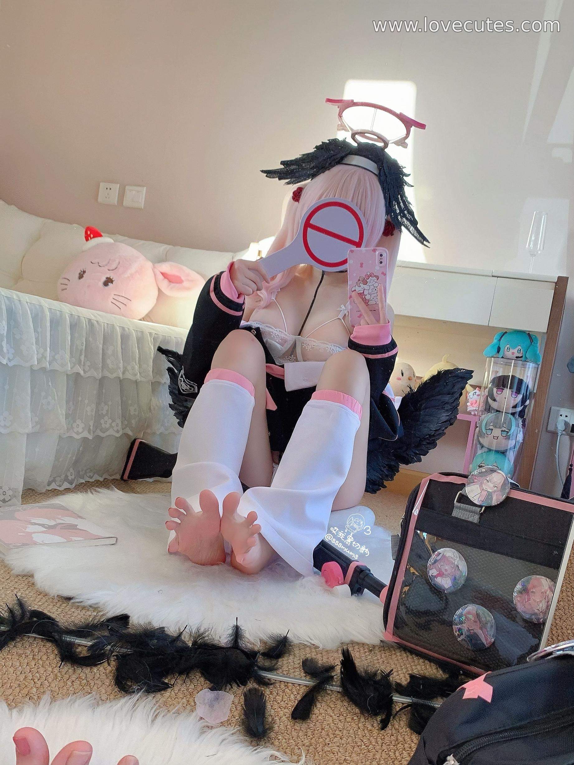 [cosplay] 哎我黑切呐 - 下江小春：蔚蓝档案角色制服造型还原 校园JK风格与人物气质呈现 简洁场景突出角色氛围与神态 含46P3V