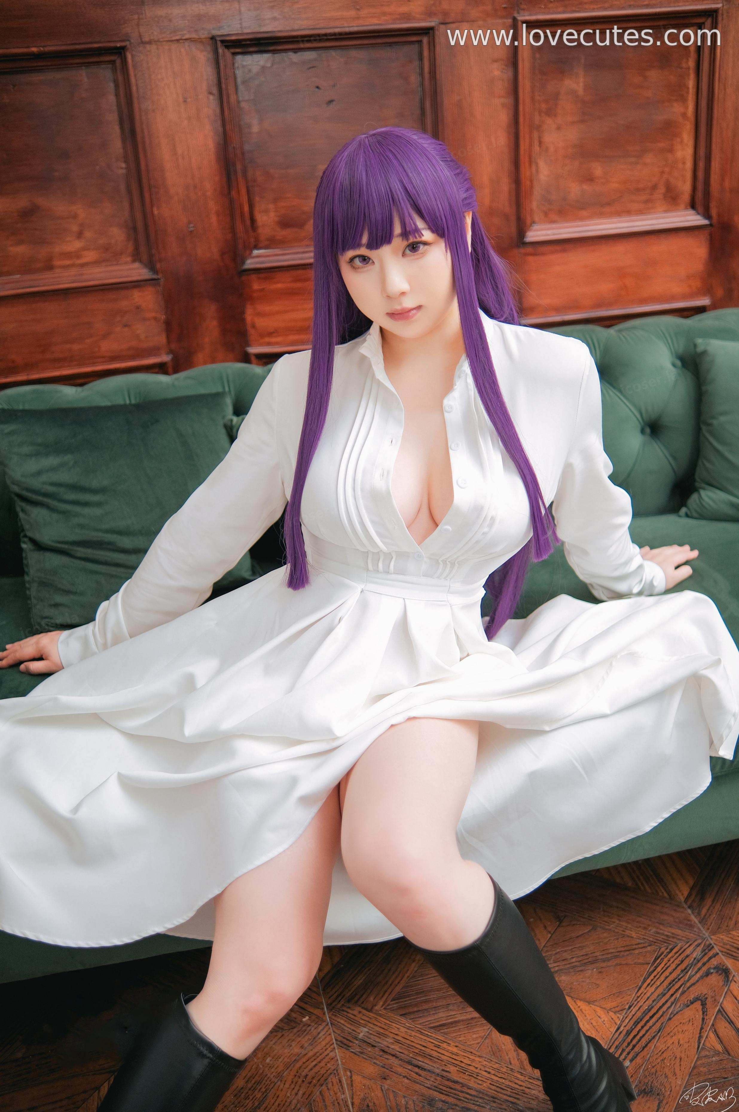 [cosplay] 皮皮奶 - 菲伦：葬送的芙莉莲中菲伦角色造型还原 法师服装与沉静气质呈现 简洁场景突出角色神态与氛围表现 62P