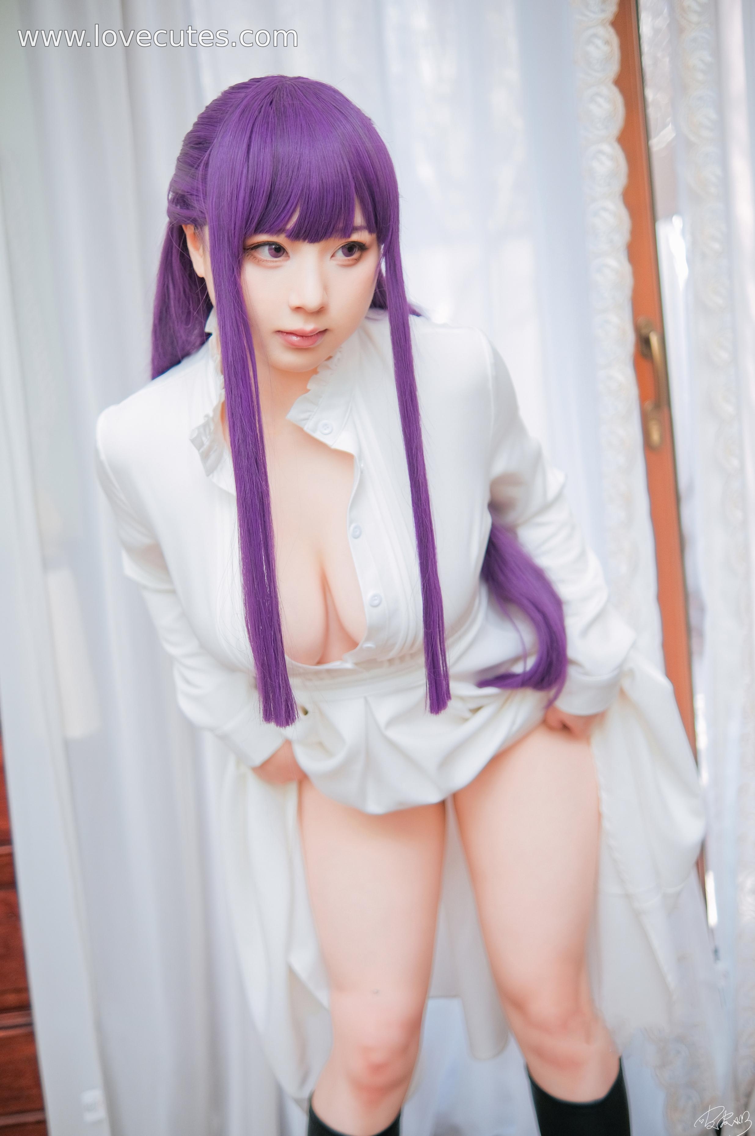 [cosplay] 皮皮奶 - 菲伦：葬送的芙莉莲中菲伦角色造型还原 法师服装与沉静气质呈现 简洁场景突出角色神态与氛围表现 62P