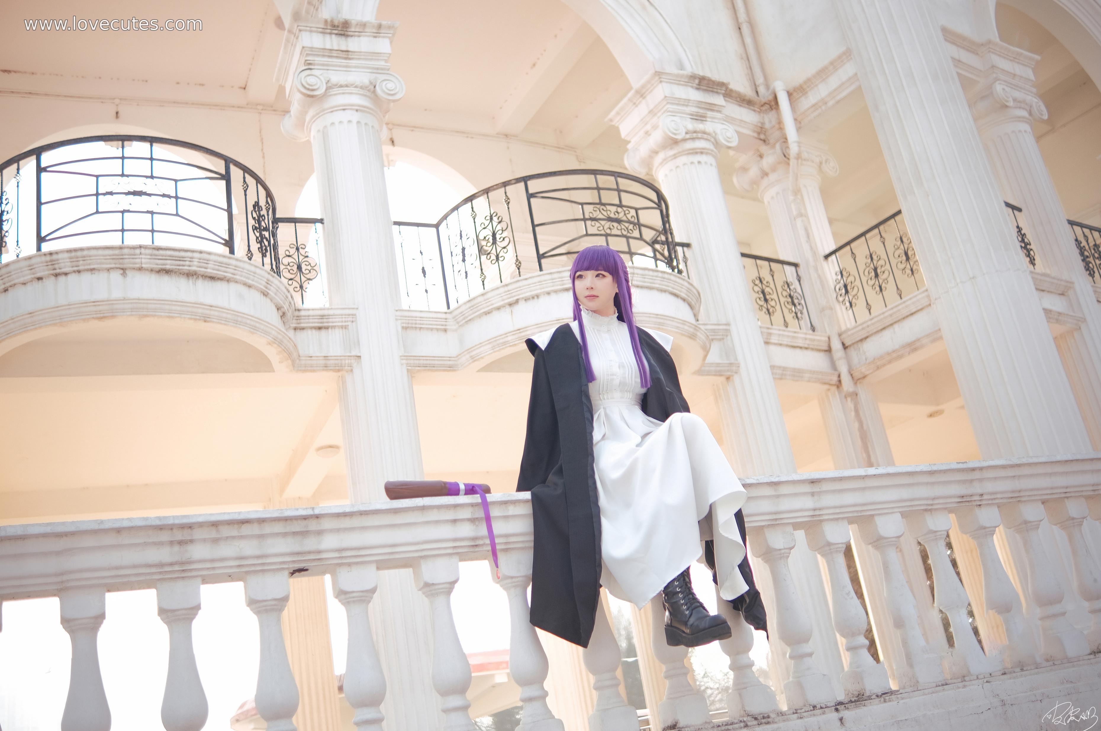 [cosplay] 皮皮奶 - 菲伦：葬送的芙莉莲中菲伦角色造型还原 法师服装与沉静气质呈现 简洁场景突出角色神态与氛围表现 62P