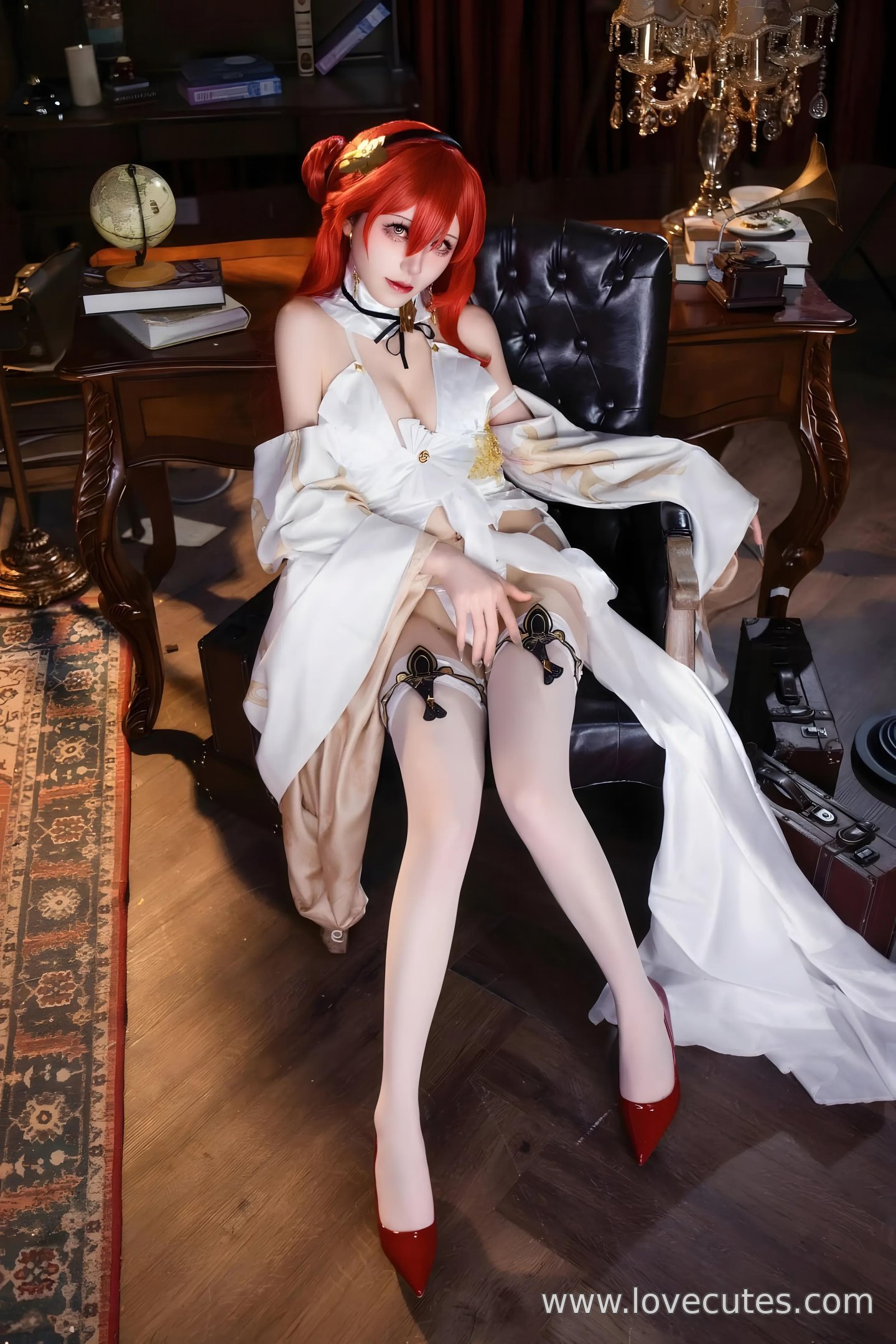 Cosplay] Shuangmu Fusu - Honkai: Star Rail Herta: Character Design Restoration, Sci-Fi Costume and Composed Aura Presentation, Simple Scenes Highlighting Character Expressions and Atmosphere, 30P