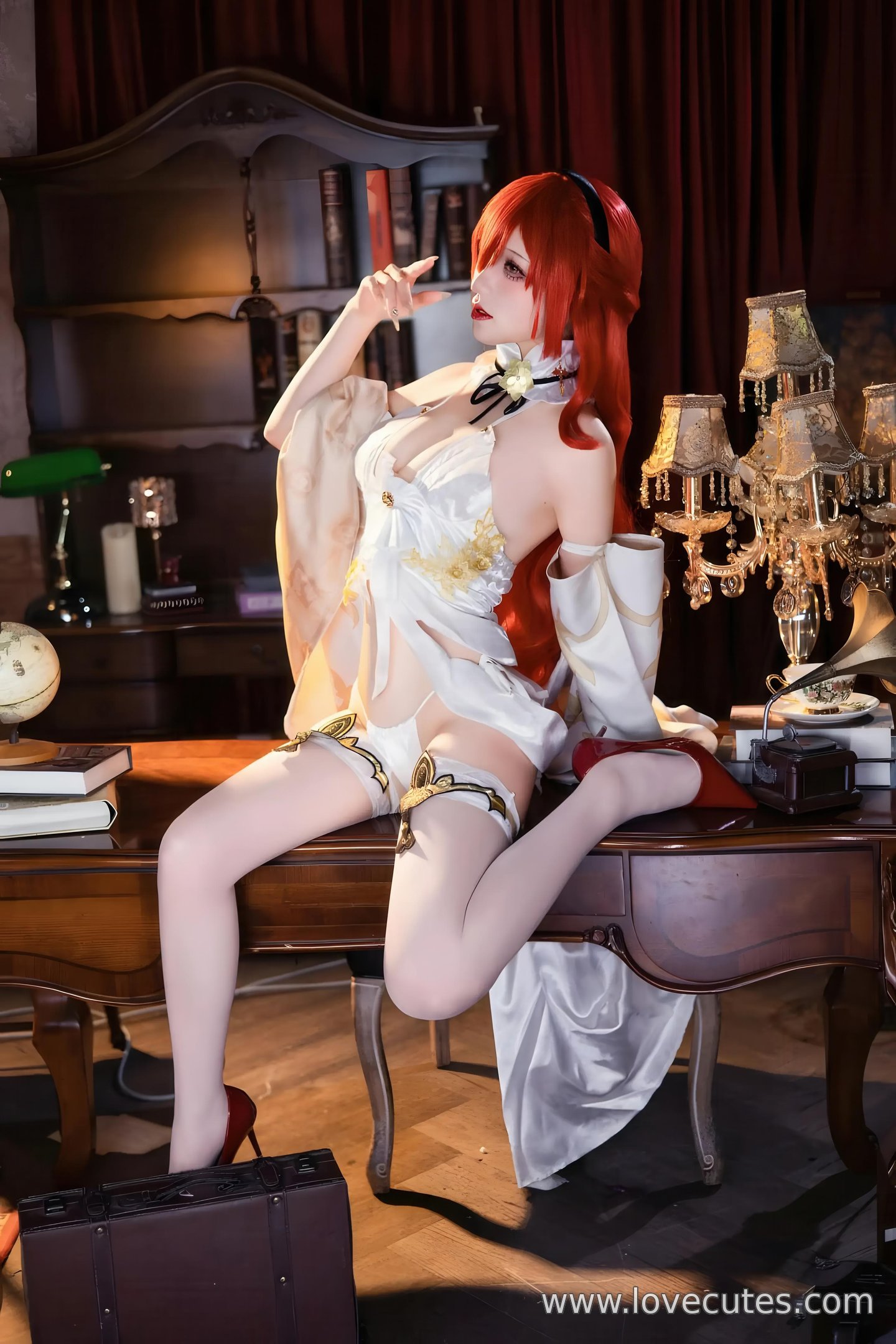 Cosplay] Shuangmu Fusu - Honkai: Star Rail Herta: Character Design Restoration, Sci-Fi Costume and Composed Aura Presentation, Simple Scenes Highlighting Character Expressions and Atmosphere, 30P