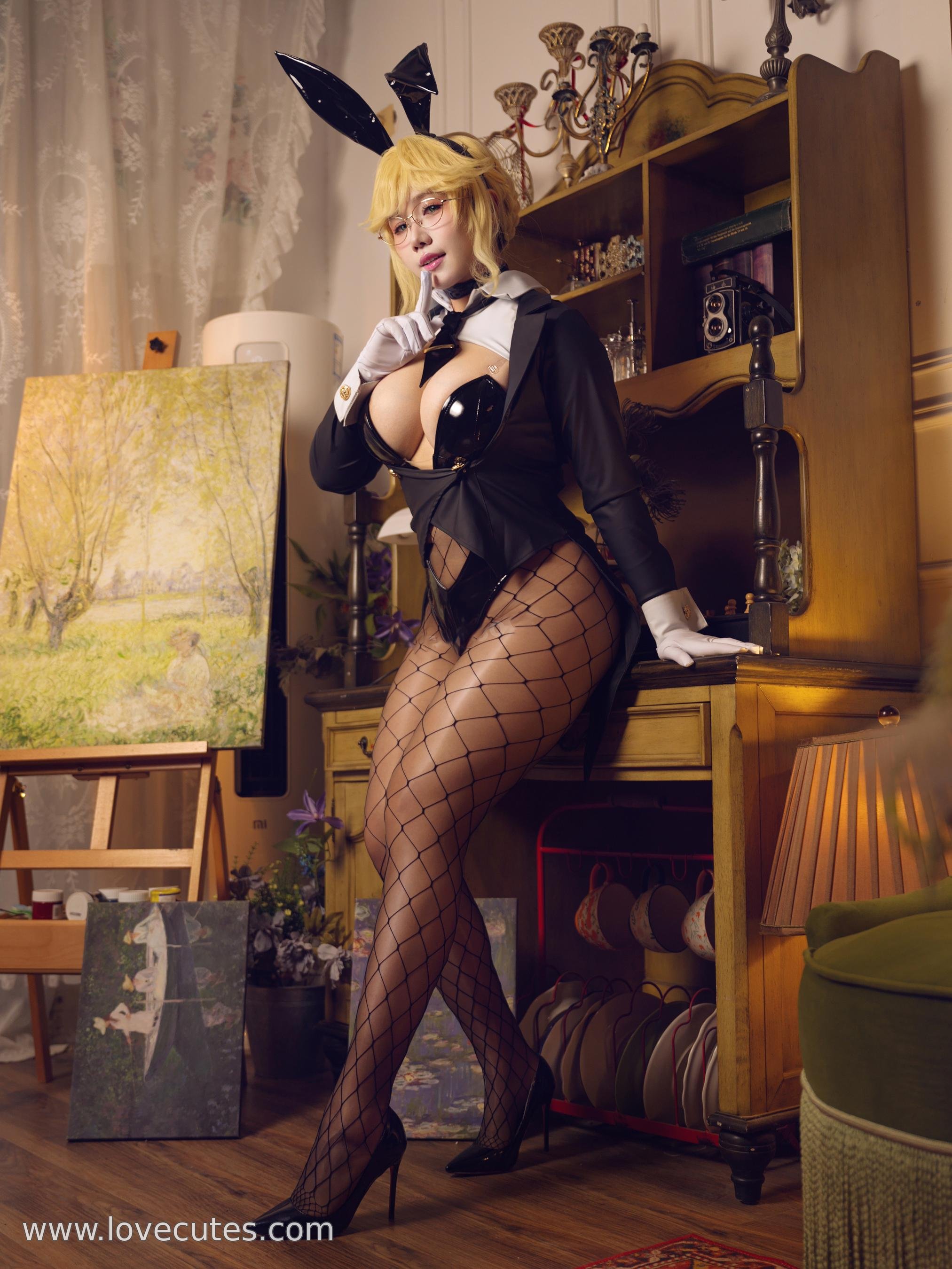 '[cosplay] 麻花酱 - Nữ Thần Chiến Thắng: Nikki Ader Bunny Girl: Tái Hiện Hình Tượng Nhân Vật Ader Bunny Girl Kết Hợp Phong Cách Khoa Học Viễn Tưởng Với Khí Chất Nhân Vật, Nổi Bật Cảnh Quan Và Ánh Sáng Tôn Vinh Đường Nét Nhân Vật'