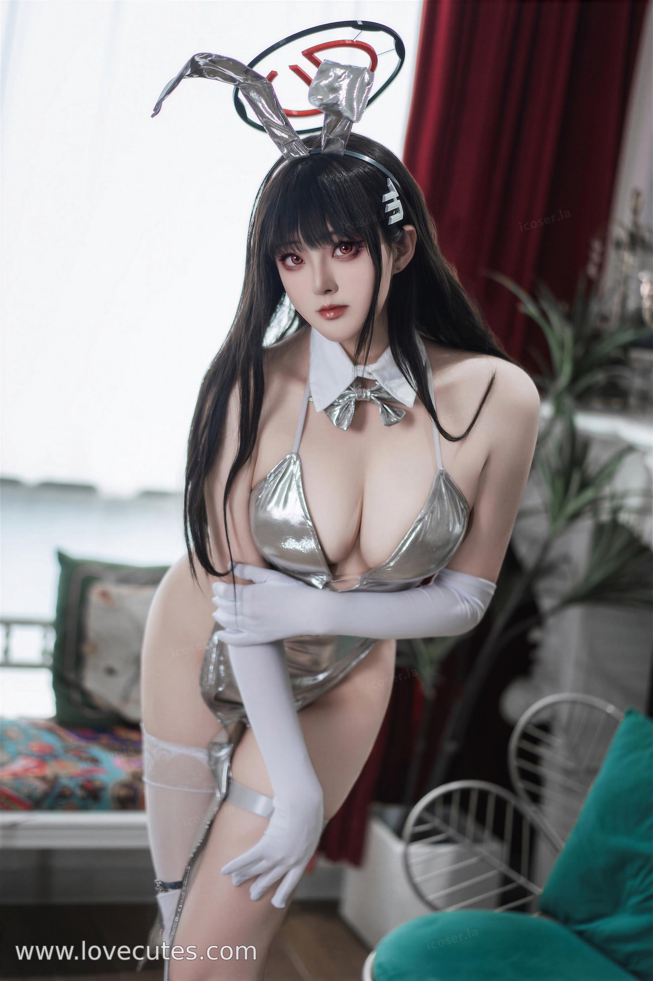 '[cosplay] Natsuko夏夏子 - 蔚蓝档案·调月莉音银礼服: Phiên bản váy bạc - Tái hiện phong cách thanh lịch và thần thái nhân vật, ánh sáng nổi bật đường nét và cảm giác sân khấu 72P1V'
