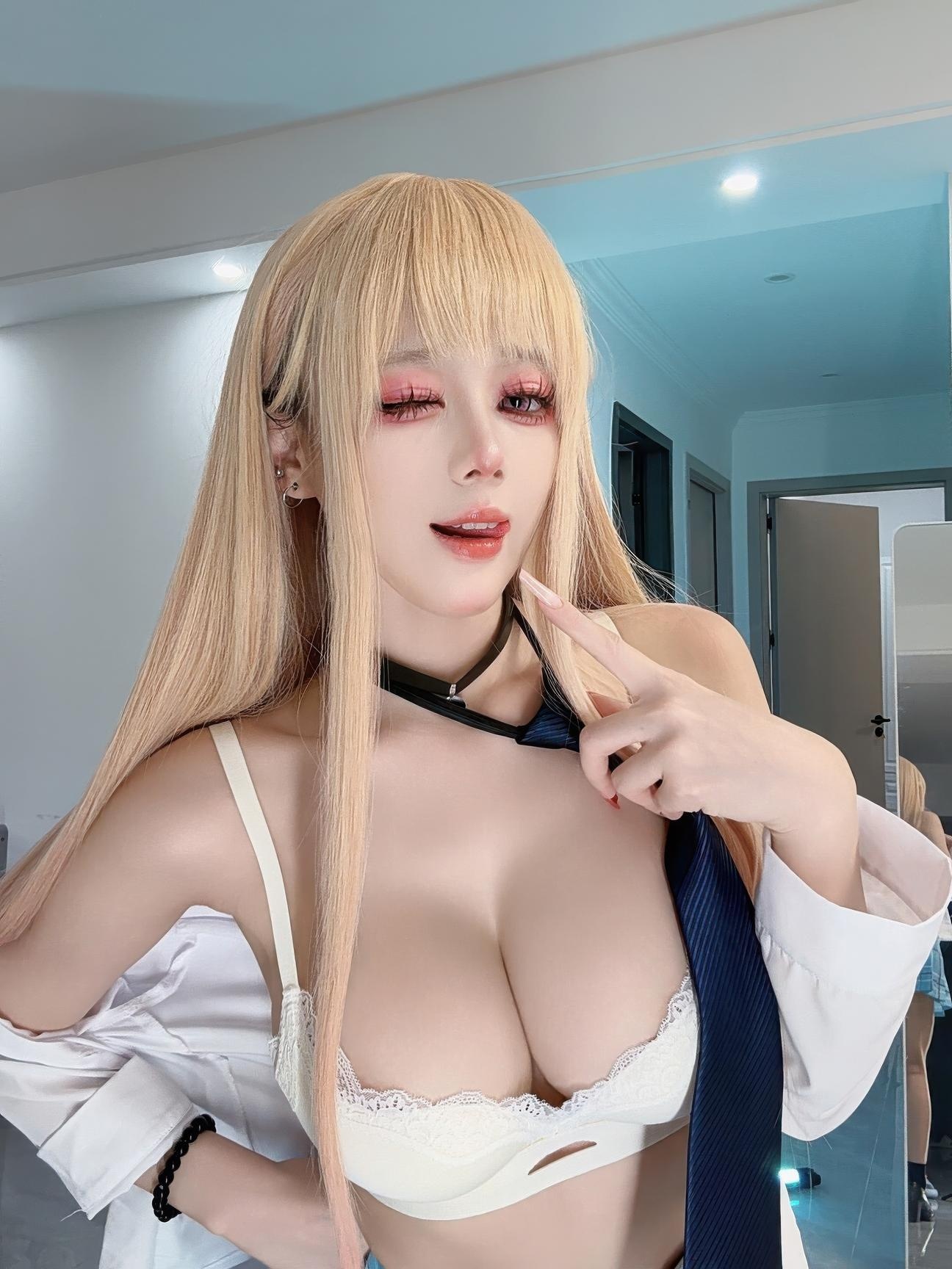 [cosplay] 九言 - 喜多川海梦：JK制服与内衣造型切换 甜辣还原度在线 美乳曲线很吸睛 58P5V