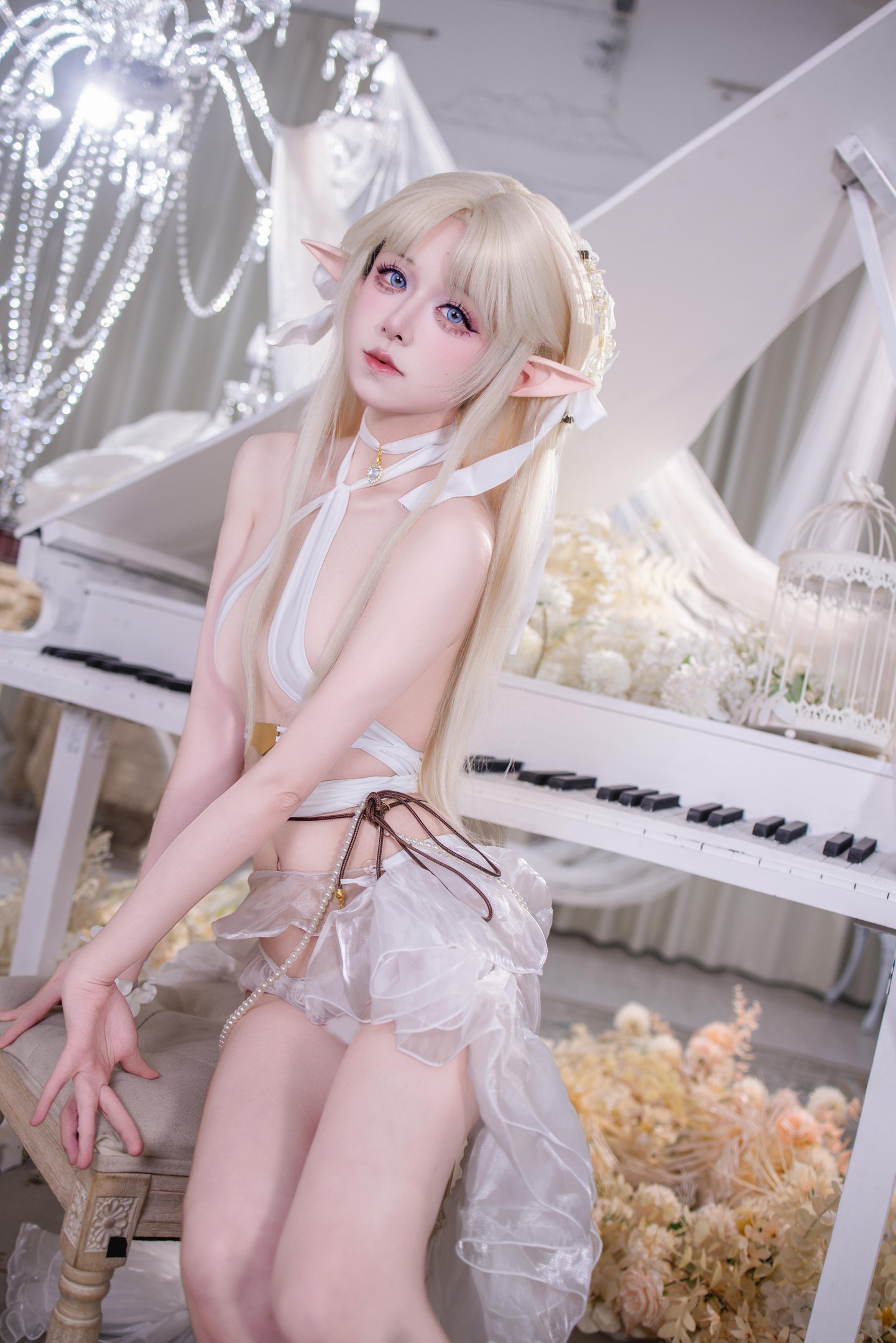 [คอสเพลย์] 双木扶苏 - เบรสเทล เทวดาขาว: ลุคเทวดาขาวเย็นชาและสง่างาม รูปร่างเพรียวบางคู่กับรองเท้าส้นสูง ขาเรียวยาวเด่นชัด 40P