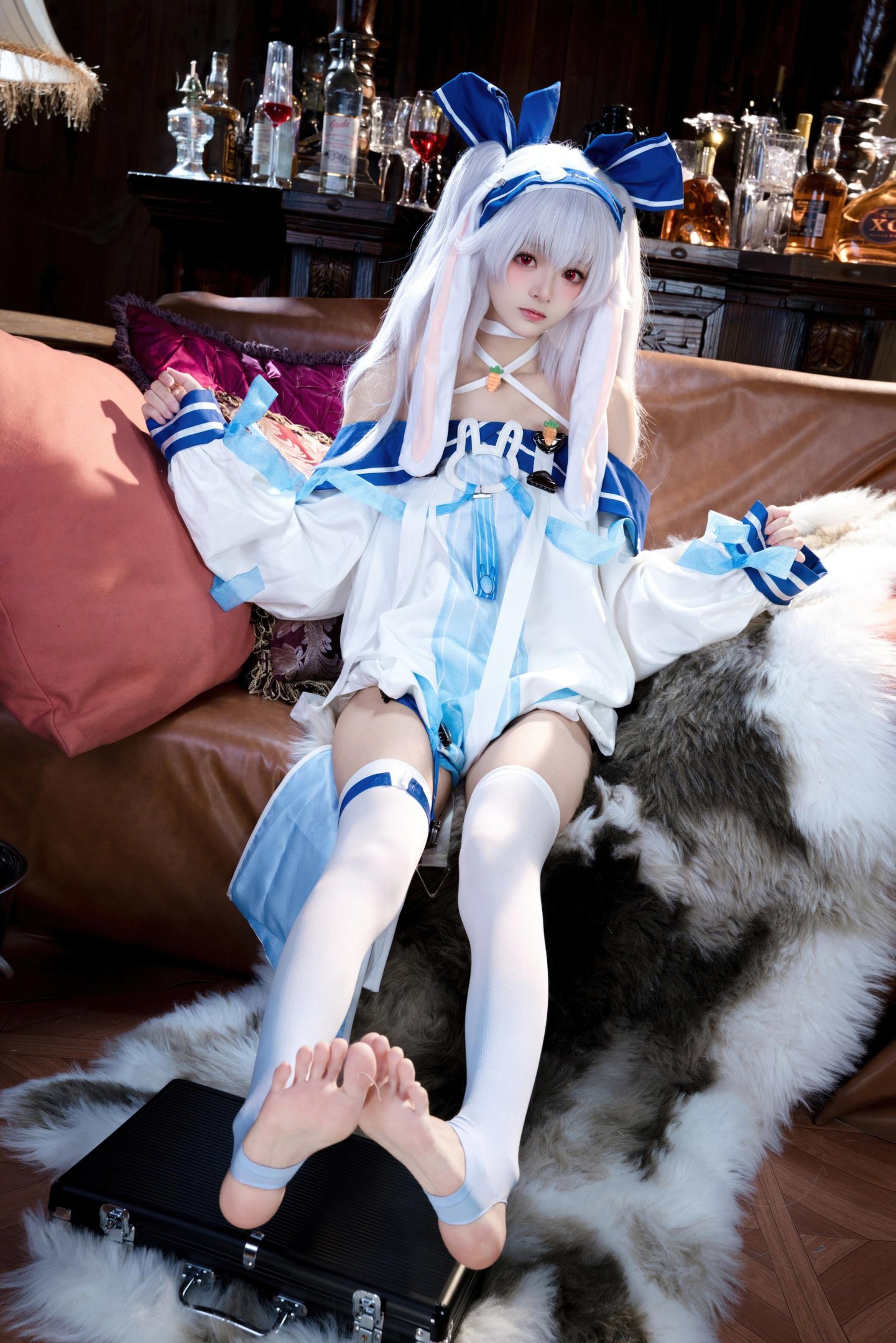 [cosplay] 九柒喵 - 拉菲II：角色还原度在线 白丝与玉足细节很抓眼的少女系cos 46P