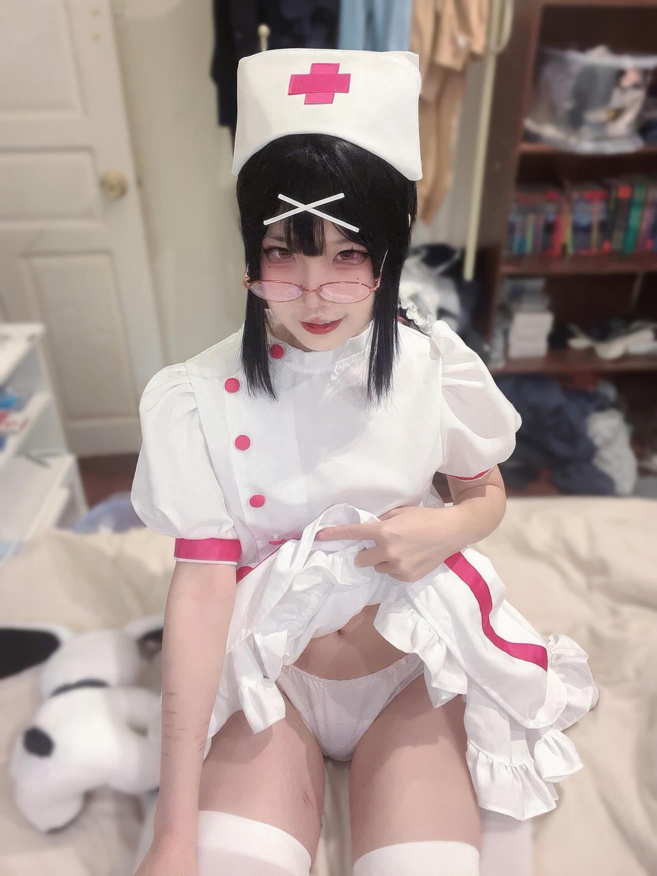 [cosplay] 清水凪 - 夜勤小护士：白丝眼镜护士造型 夜班氛围感下的清纯制服风 31P