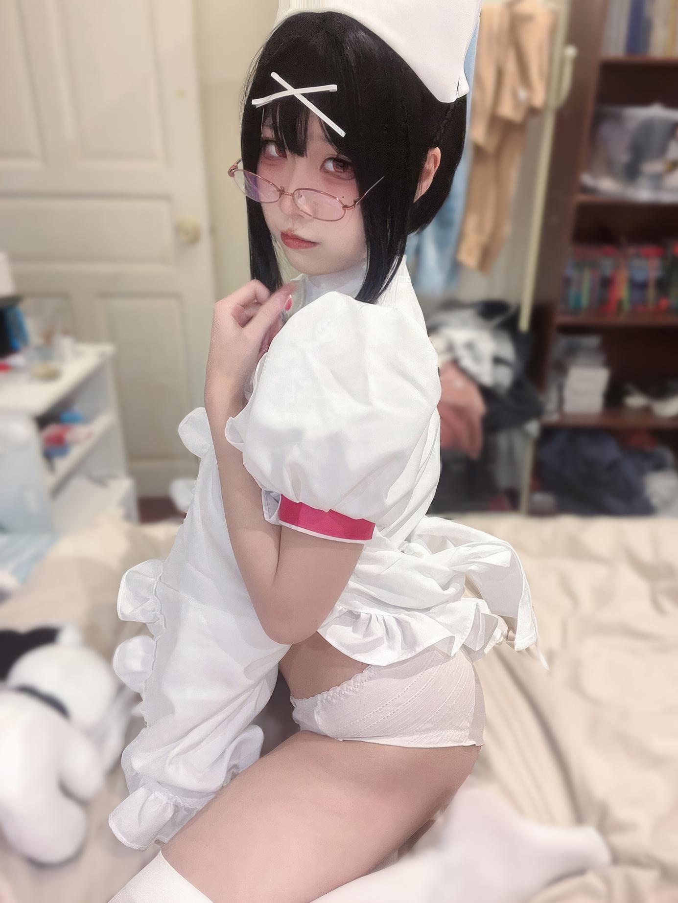 [cosplay] 清水凪 - 夜勤小护士：白丝眼镜护士造型 夜班氛围感下的清纯制服风 31P