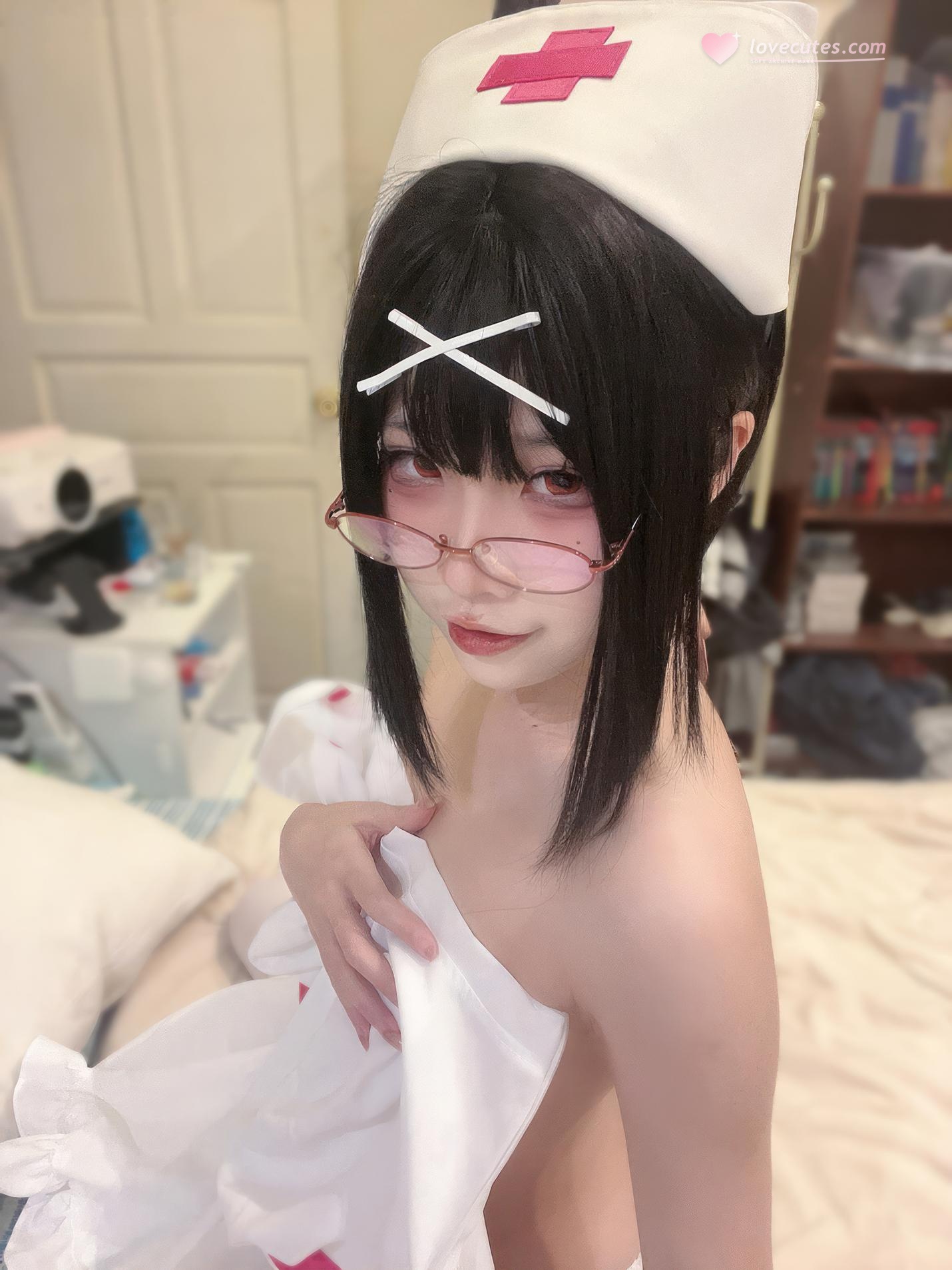 [cosplay] 清水凪 - 夜勤小护士：白丝眼镜护士造型 夜班氛围感下的清纯制服风 31P