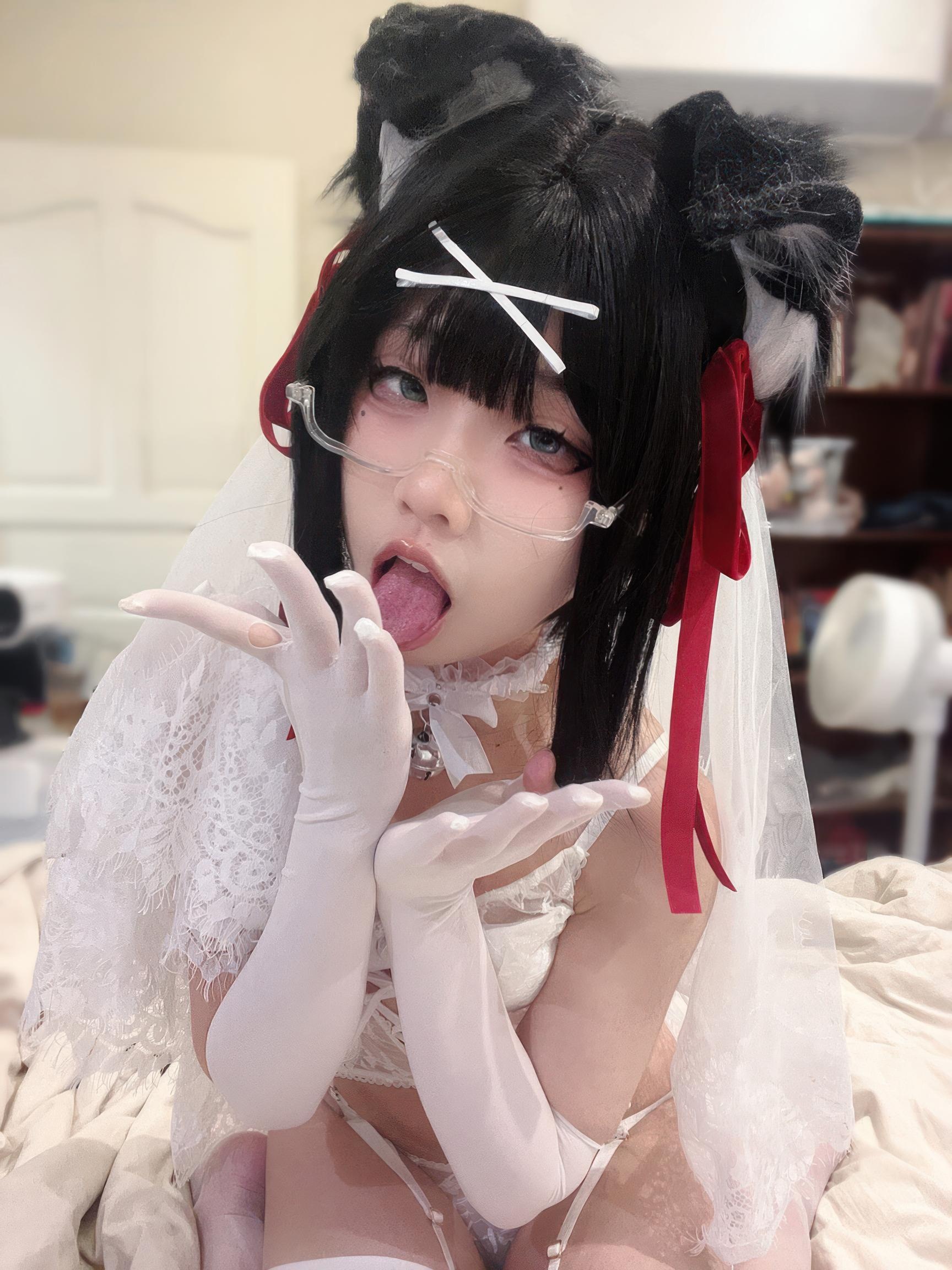 [costume] 清水凪 - Cô Dâu Chó Con: Váy Cưới Ren Kết Hợp Với Tất Trắng, Chủ Đề Cô Dâu Ngọt Ngào 37P3V