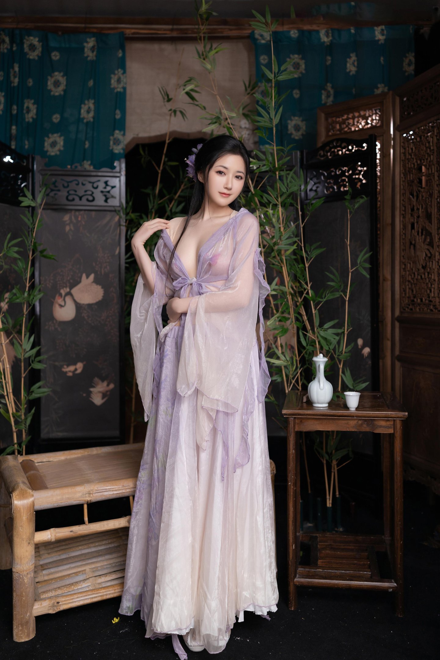 [모델] 어란피쉬 - 나비: 고풍 나비 테마의 경쾌한 분위기, 아름다운 다리 라인과 카메라 연출이 돋보이는 120P