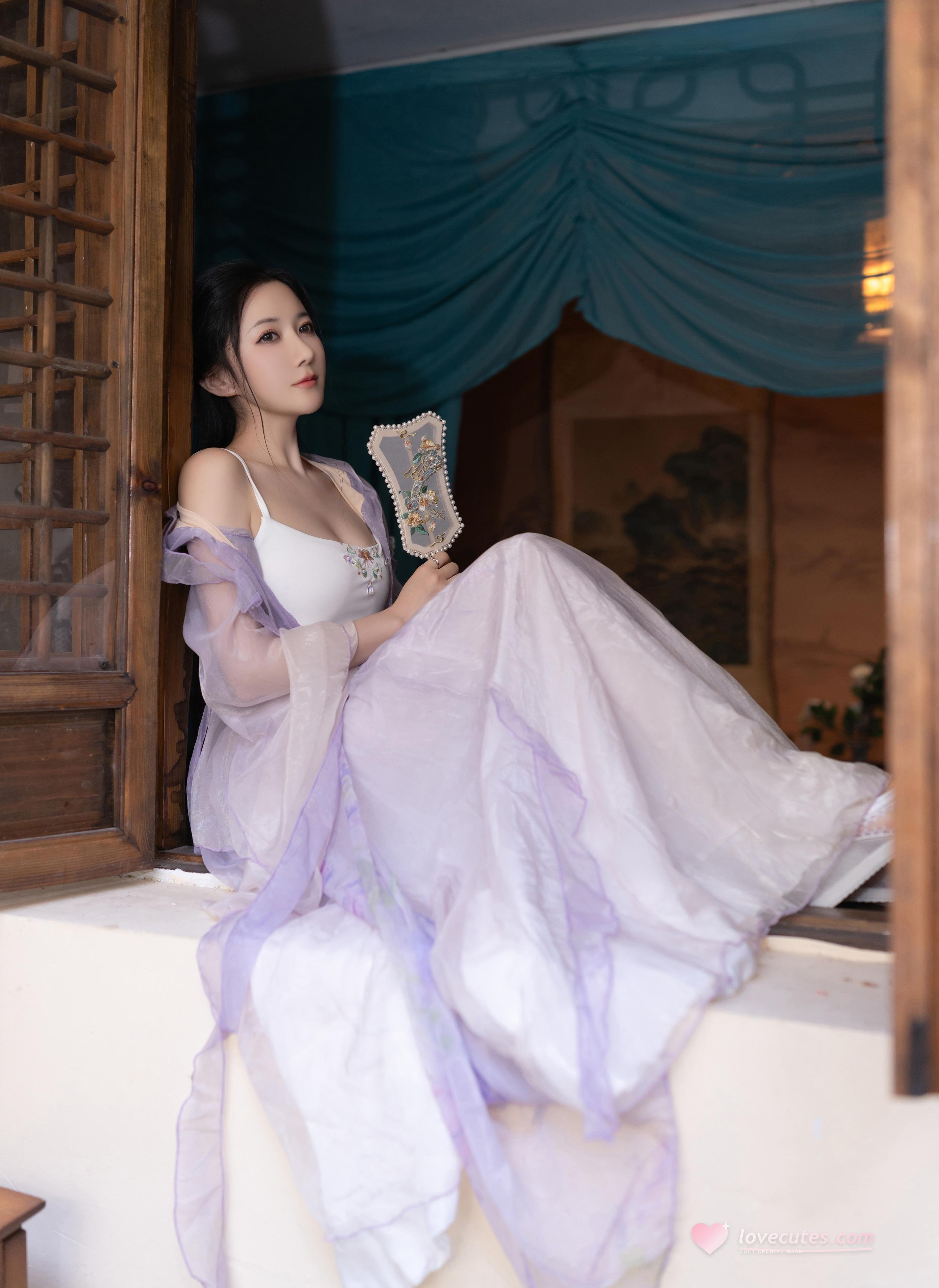 [모델] 어란피쉬 - 나비: 고풍 나비 테마의 경쾌한 분위기, 아름다운 다리 라인과 카메라 연출이 돋보이는 120P