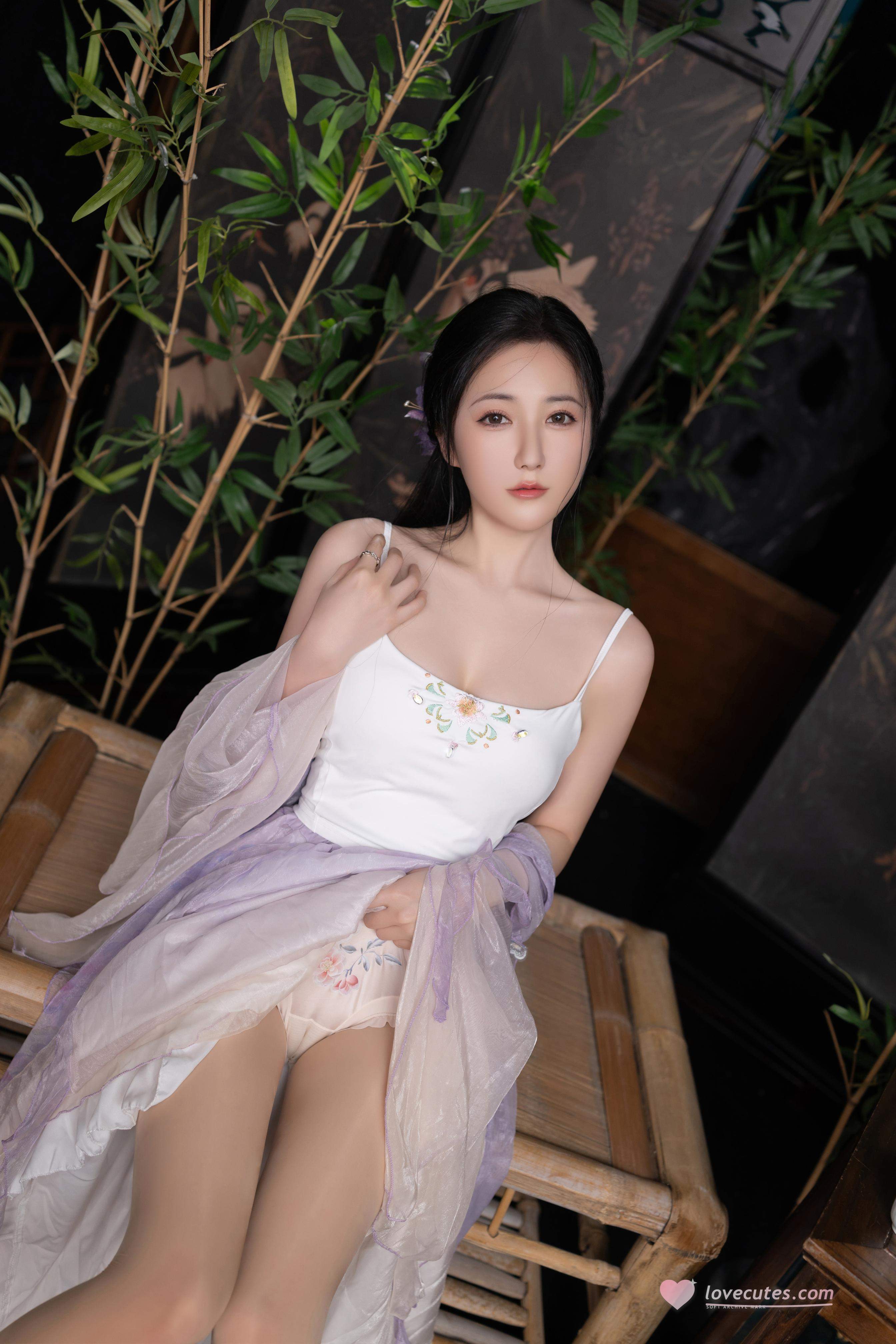[모델] 어란피쉬 - 나비: 고풍 나비 테마의 경쾌한 분위기, 아름다운 다리 라인과 카메라 연출이 돋보이는 120P