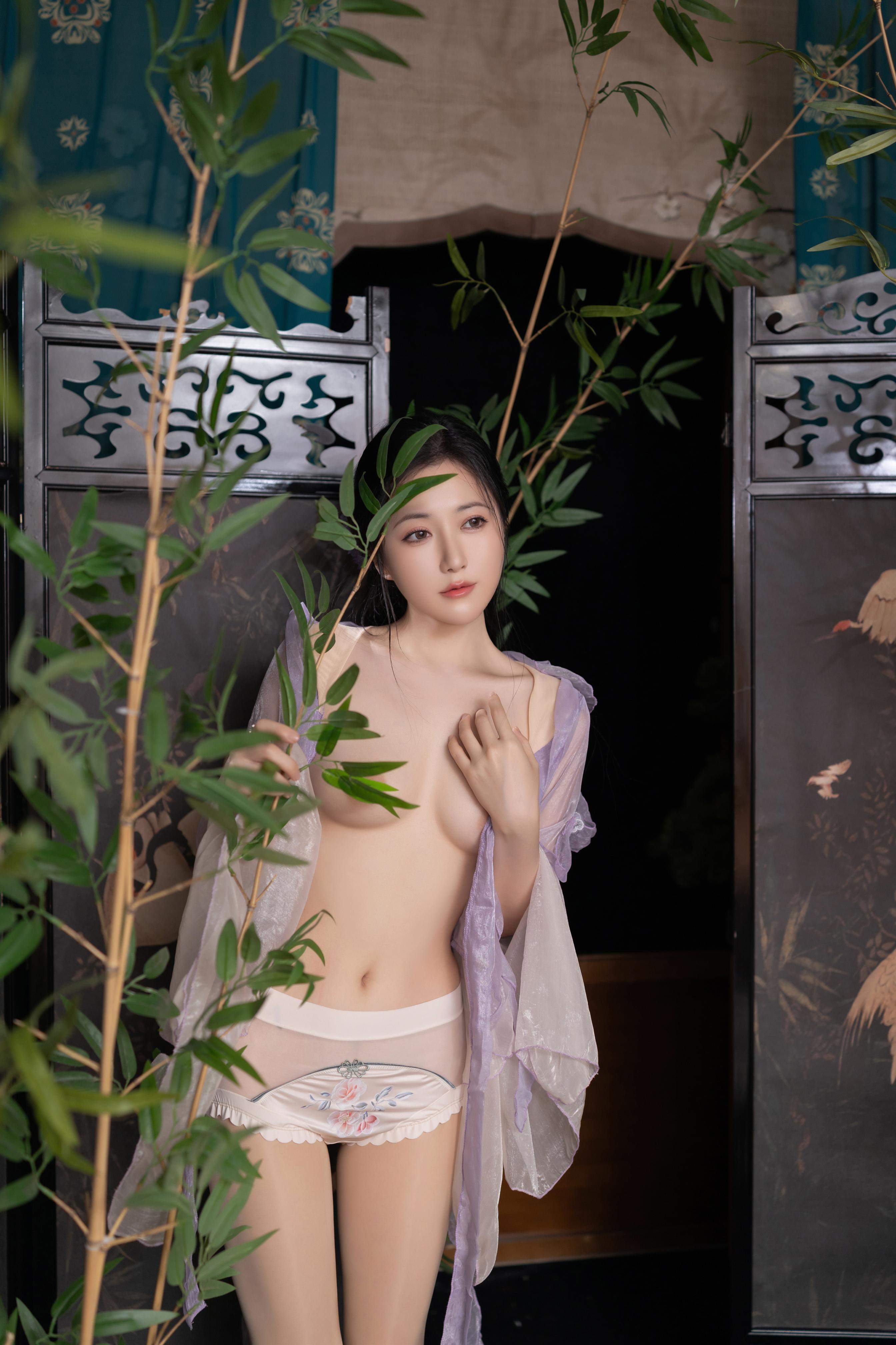 [모델] 어란피쉬 - 나비: 고풍 나비 테마의 경쾌한 분위기, 아름다운 다리 라인과 카메라 연출이 돋보이는 120P