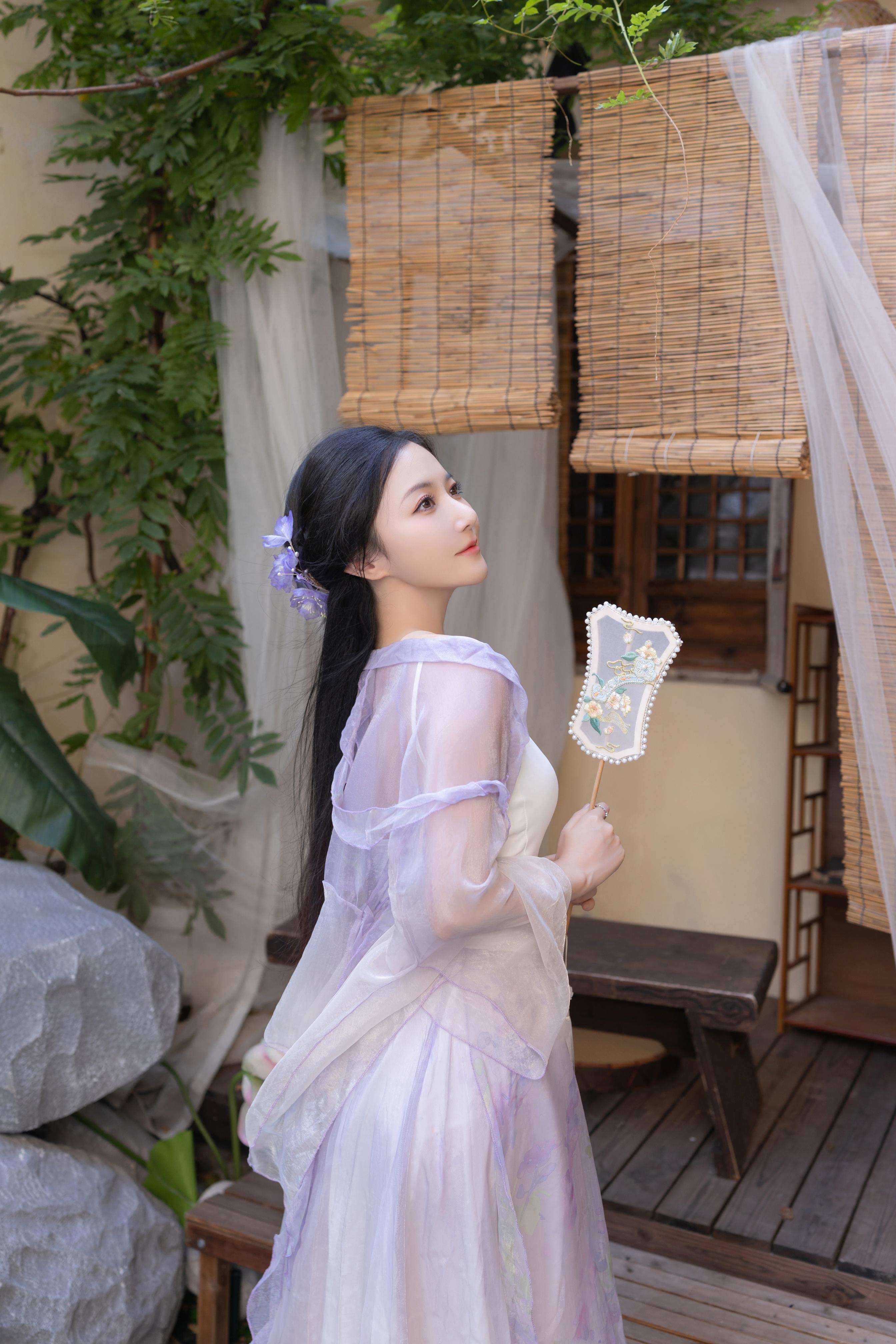 [모델] 어란피쉬 - 나비: 고풍 나비 테마의 경쾌한 분위기, 아름다운 다리 라인과 카메라 연출이 돋보이는 120P
