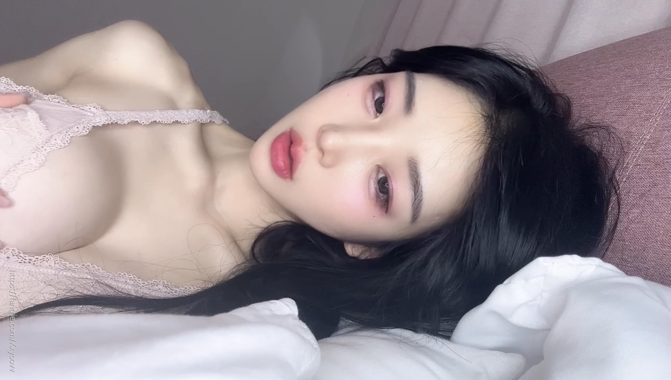 [私房] 묘정 - Slíp: Váy ngủ ren tạo không gian riêng tư dịu dàng, cảm giác thiếu nữ trưởng thành và chi tiết nổi bật 56P7V