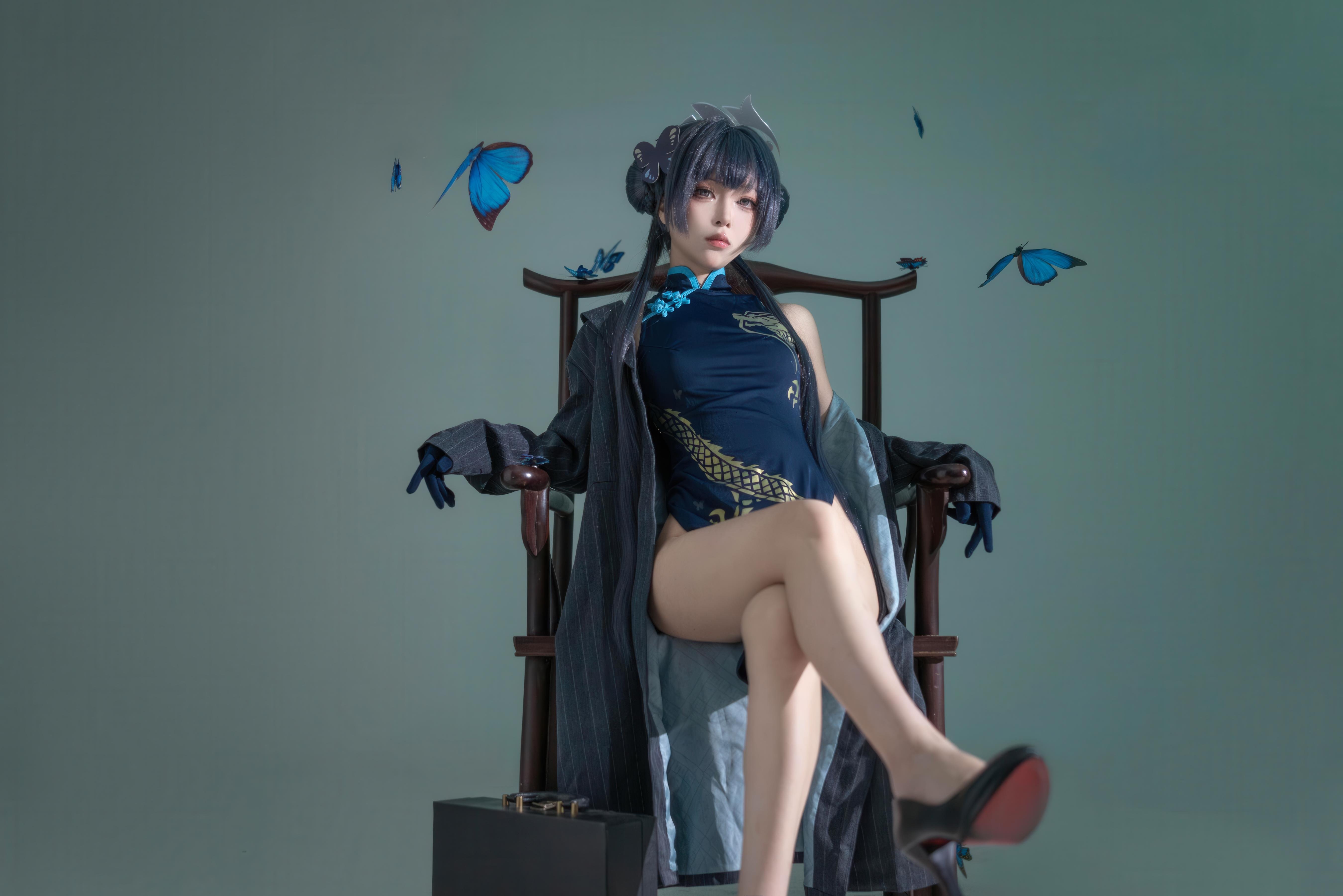 [Cosplay] Vector Fish - Blue Archive Longhua Fei Sakura: A Stunning Blend of Chinese Qipao and Blue Butterfly Elements in 24 Pages