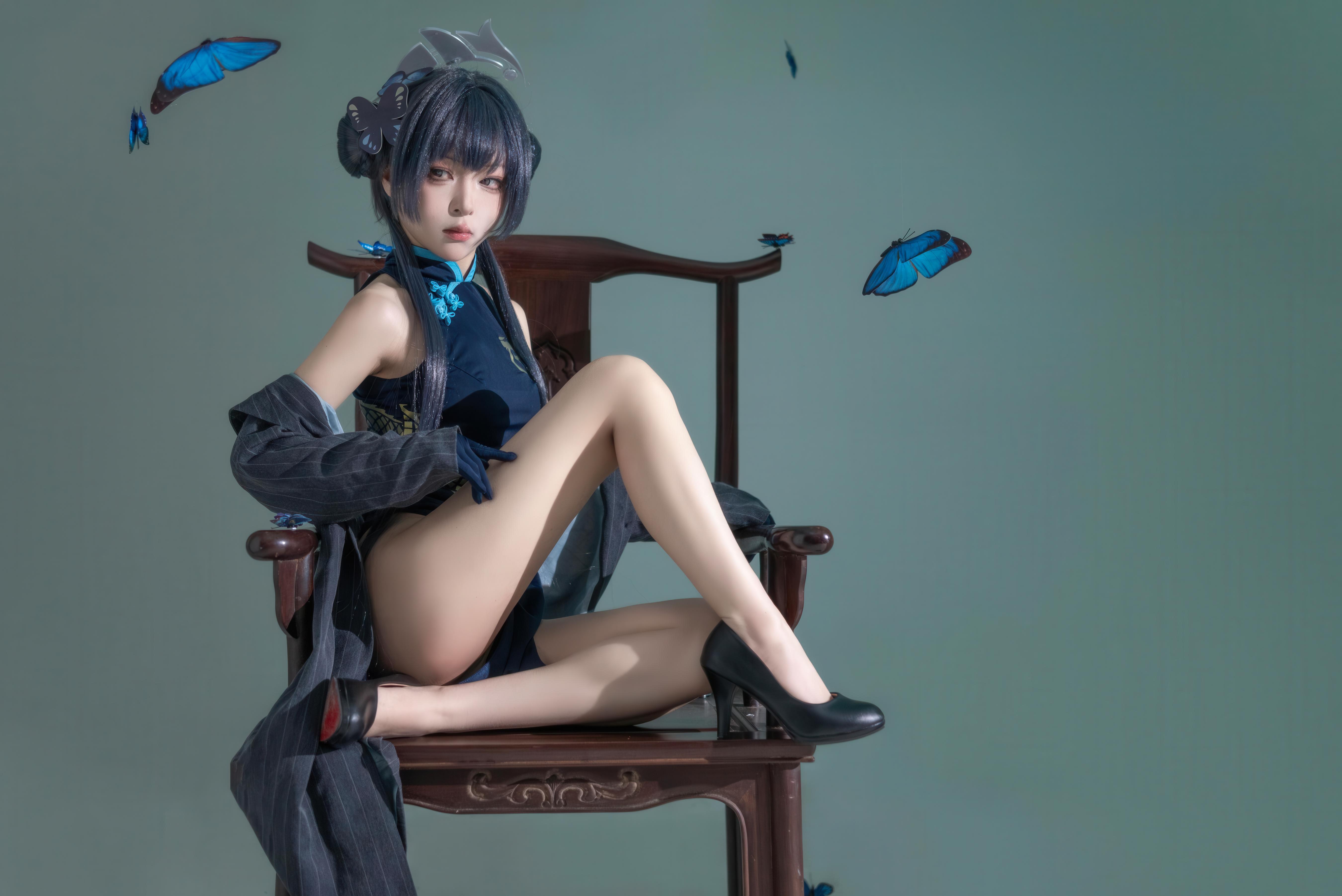 [Cosplay] Vector Fish - Blue Archive Longhua Fei Sakura: A Stunning Blend of Chinese Qipao and Blue Butterfly Elements in 24 Pages