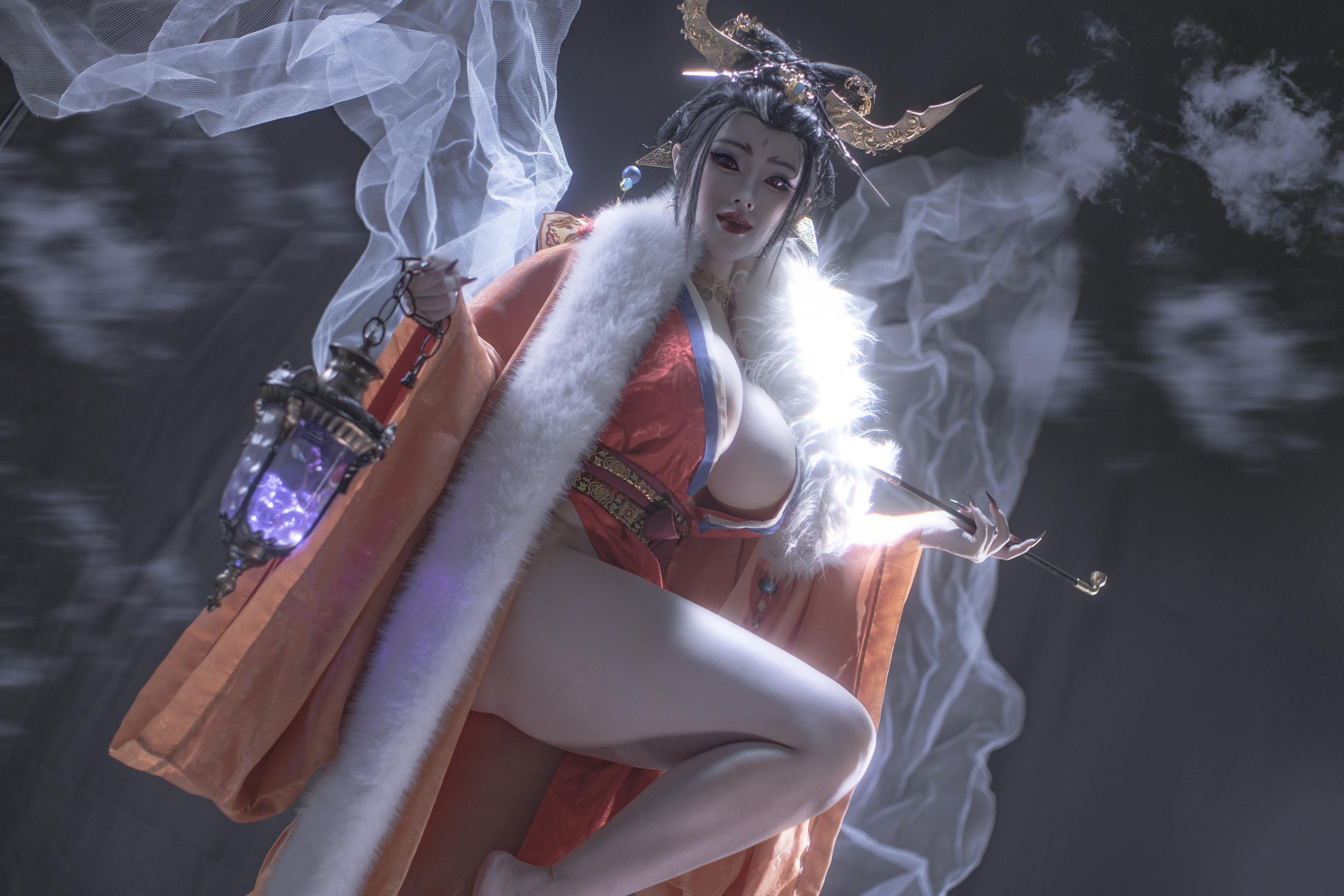 [cosplay] 钛合金TiTi - 无常狐：烟雾缭绕下的狐系古风造型 妖冶冷艳气质与华丽服饰呈现 91P