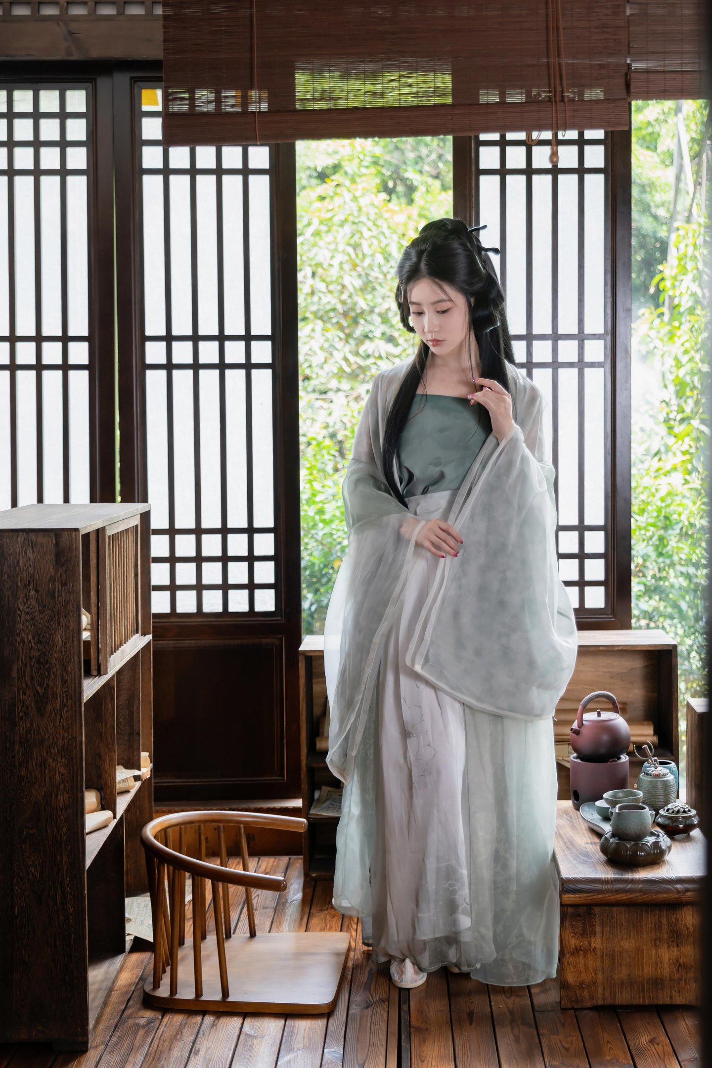[Ảnh] Nnian - 浣溪沙: Áo Gấm Mỏng Manh, Vẻ Đẹp Quyến Rũ Từ Cửa Sổ Gỗ, Phong Cách Cổ Điển 80P
