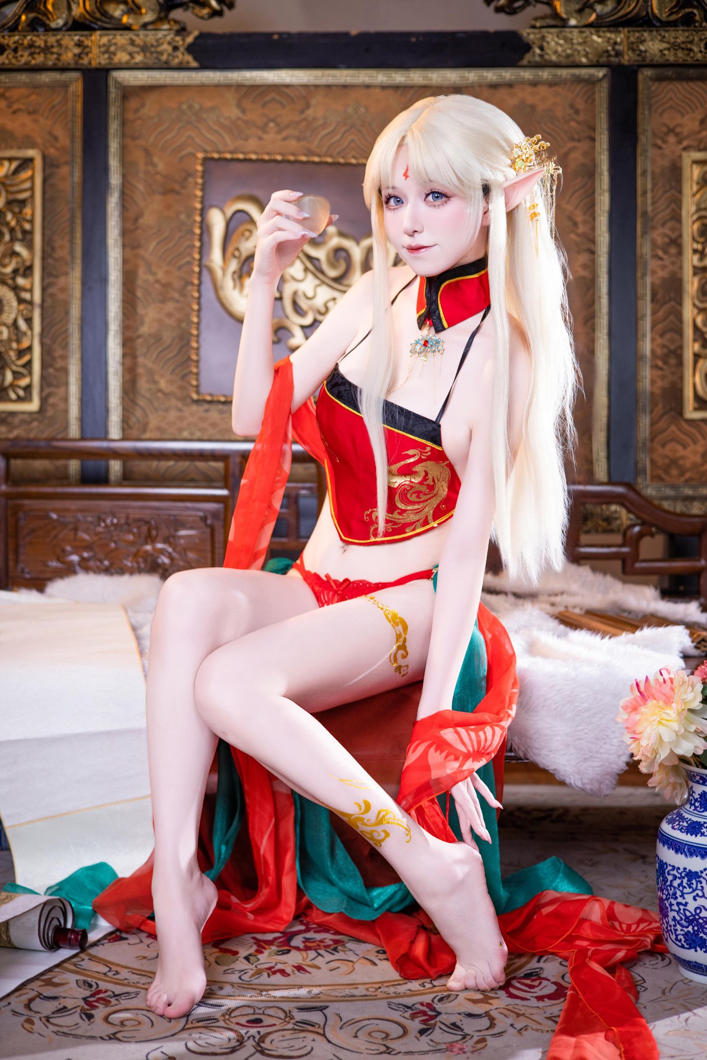 [cosplay] 双木扶苏 - 布雷斯特红古风：红金礼装精灵耳 美腿翘臀中式还原 45P