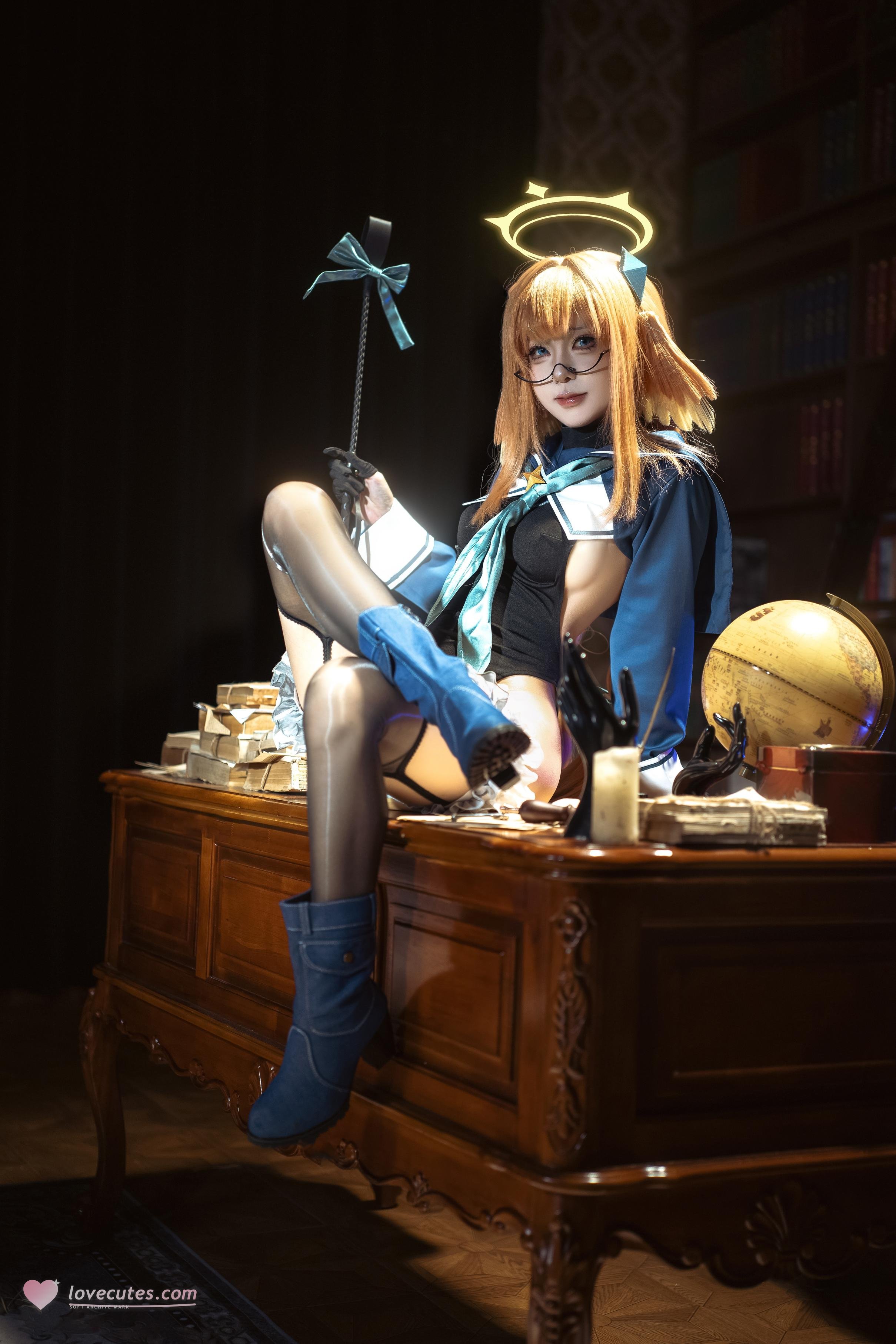[costume] Vector Fish - Blue Archive Shimeko: Thư viện Kính Ánh Sáng, Váy Cao Xẻ, 50P