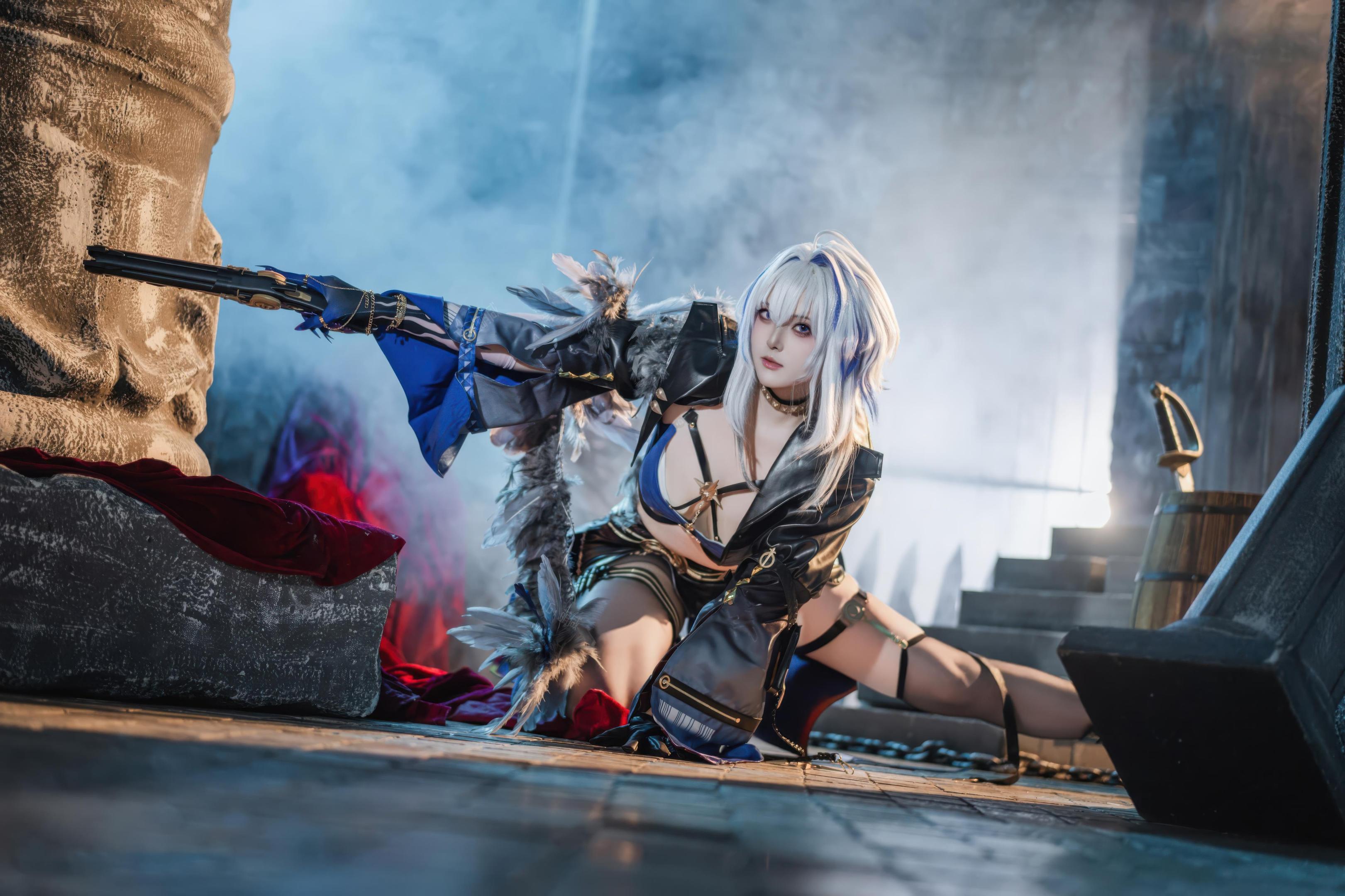 [cosplay] Natsuko夏夏子 - 鸣潮 嘉贝莉娜：蓝黑战损黑丝高衩 露臀大尺度还原 75P