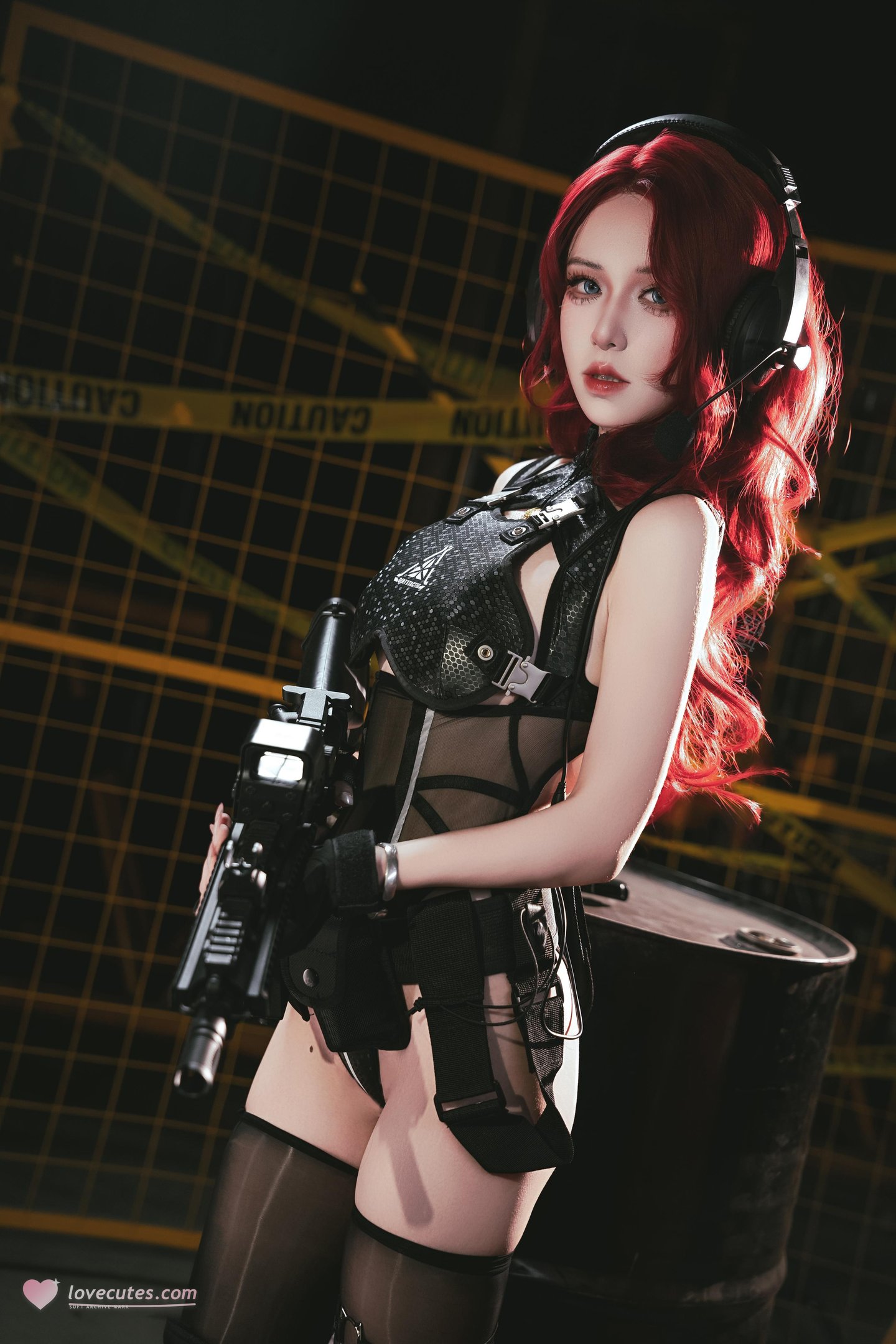 [cosplay] 双木扶苏 - 明日方舟 史尔特尔·得体社战术风：红发黑丝蕾丝内衣 美腿翘臀 60P