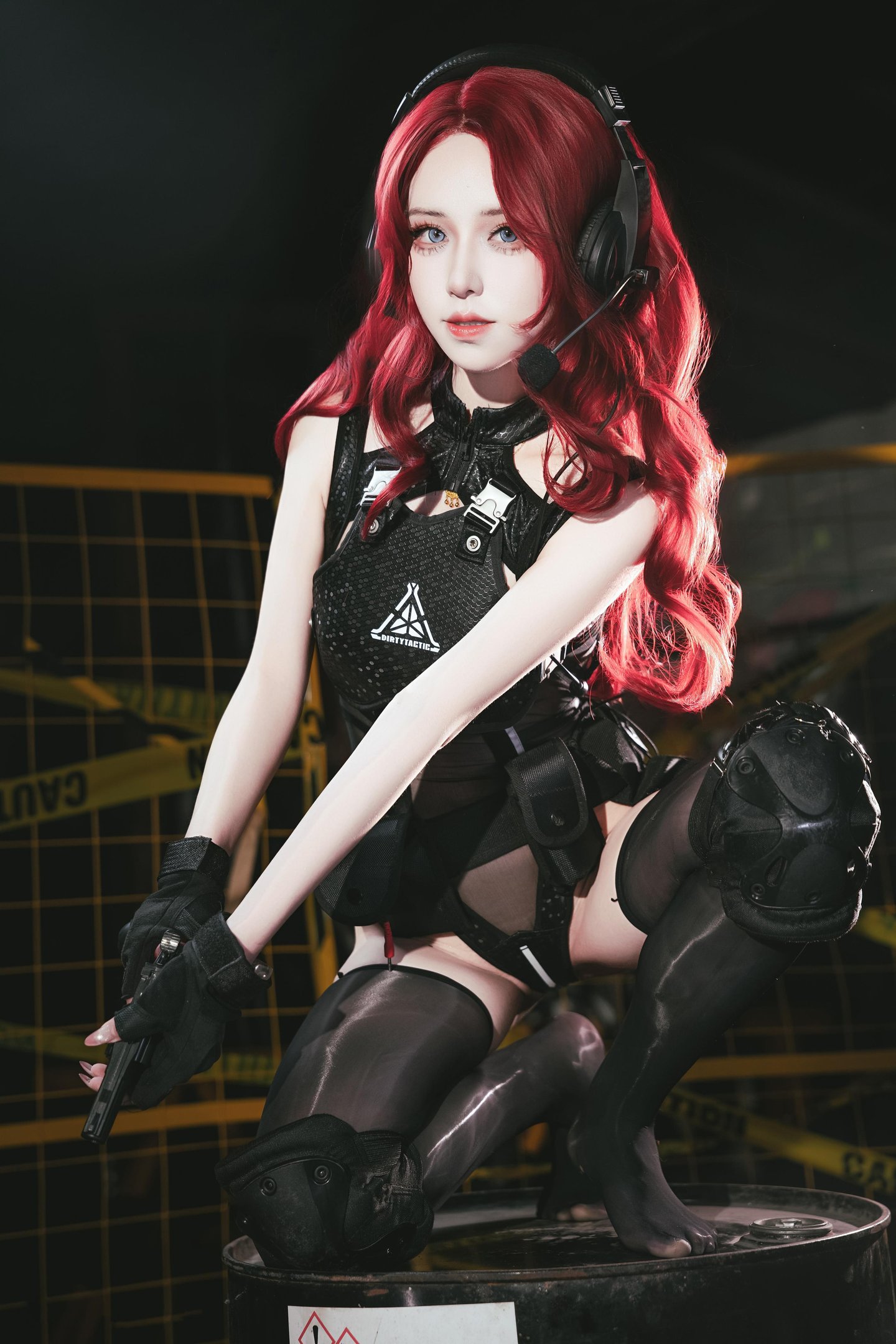 [cosplay] 双木扶苏 - 明日方舟 史尔特尔·得体社战术风：红发黑丝蕾丝内衣 美腿翘臀 60P