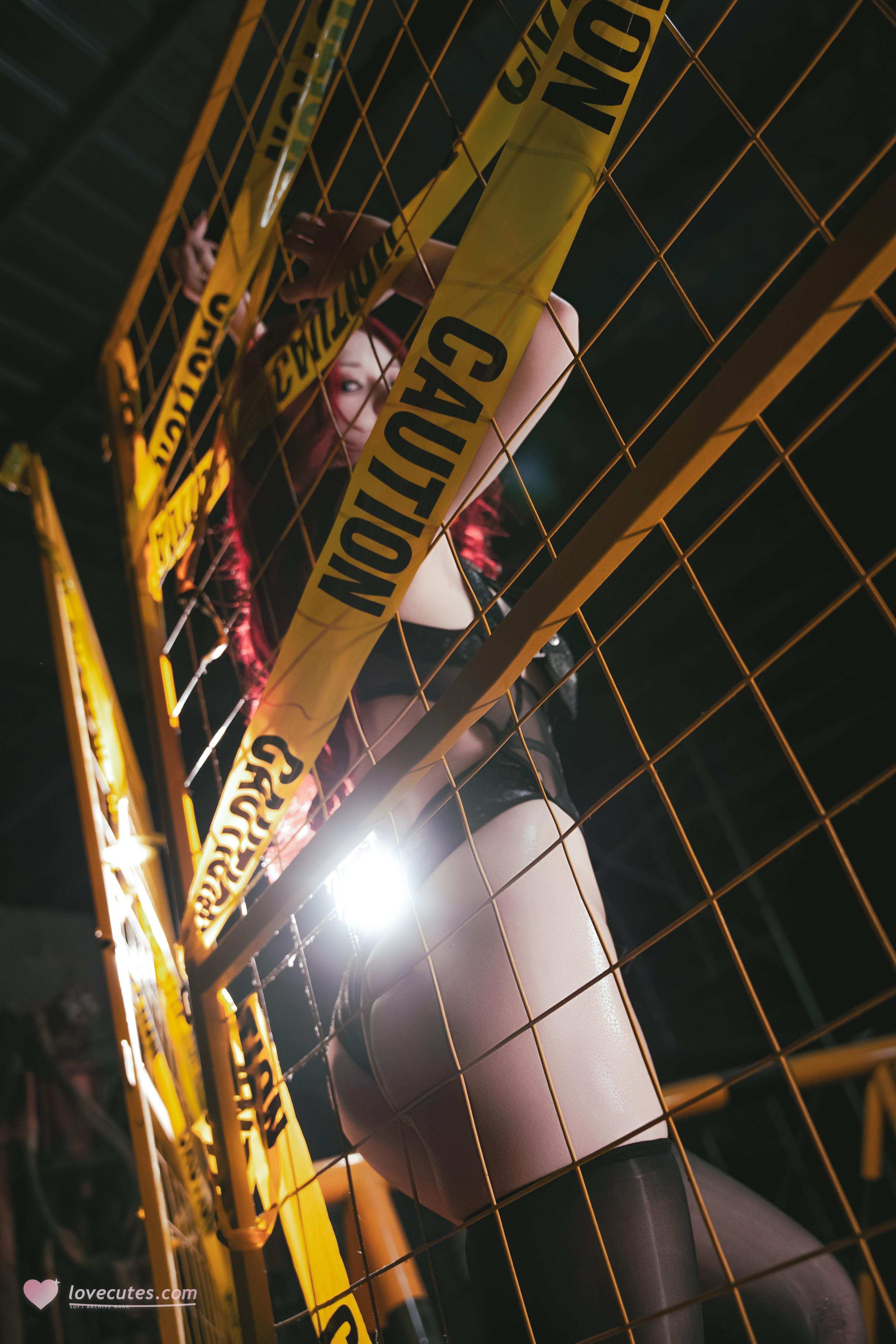 [cosplay] 双木扶苏 - 明日方舟 史尔特尔·得体社战术风：红发黑丝蕾丝内衣 美腿翘臀 60P