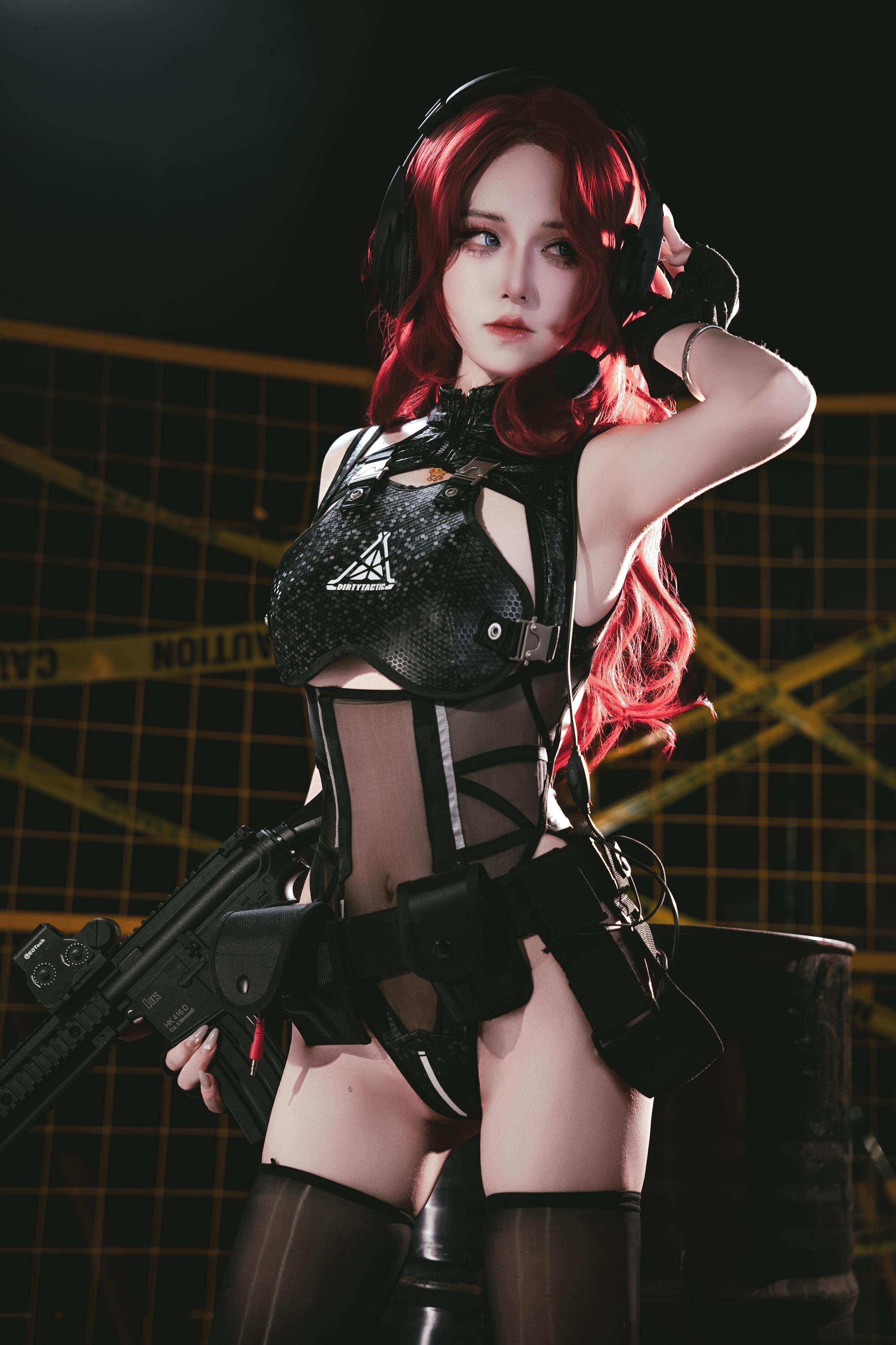 [cosplay] 双木扶苏 - 明日方舟 史尔特尔·得体社战术风：红发黑丝蕾丝内衣 美腿翘臀 60P