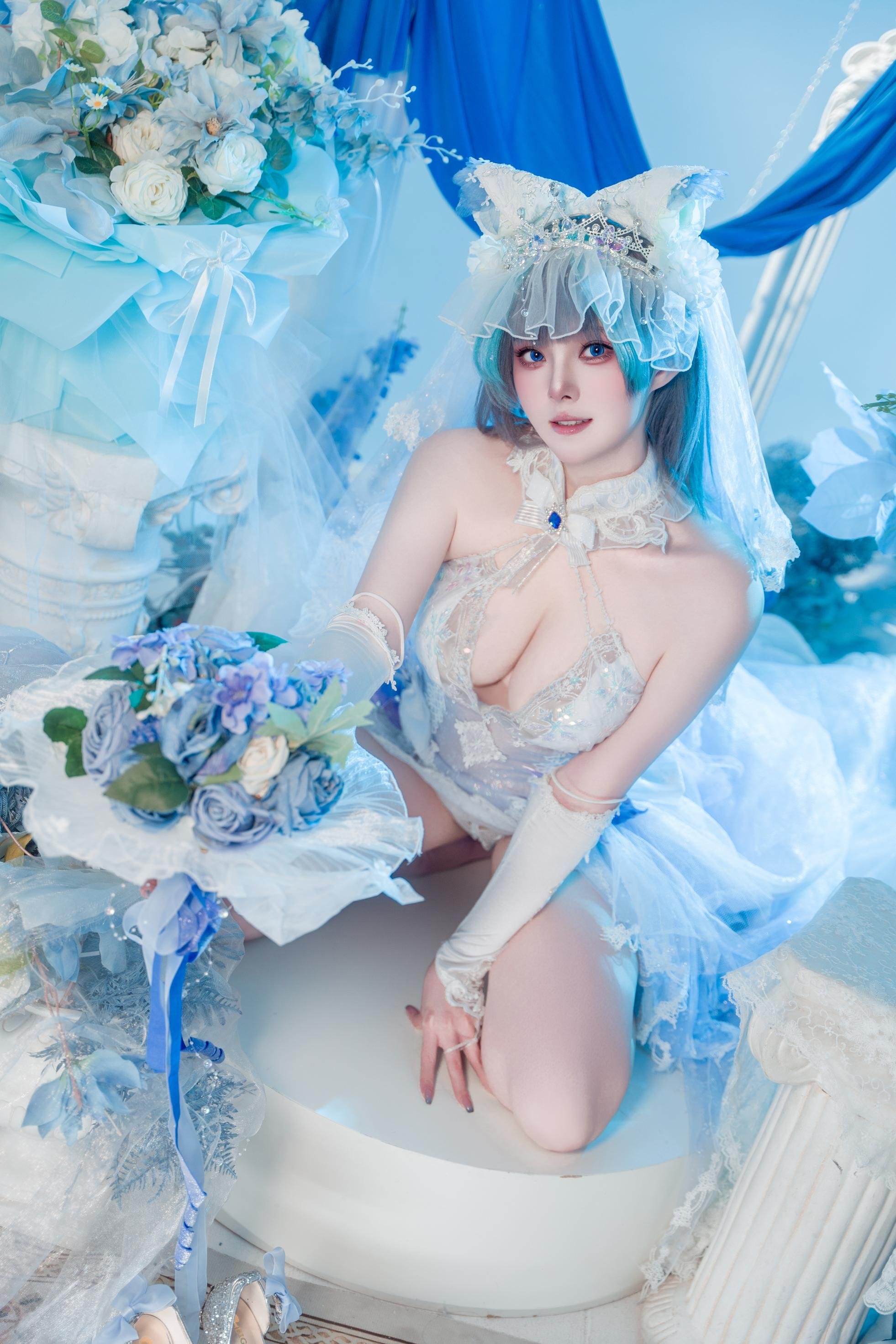[cosplay] Natsuko夏夏子 - 碧蓝航线 柴郡婚纱：白色婚纱蕾丝内衣 巨乳美腿 70P